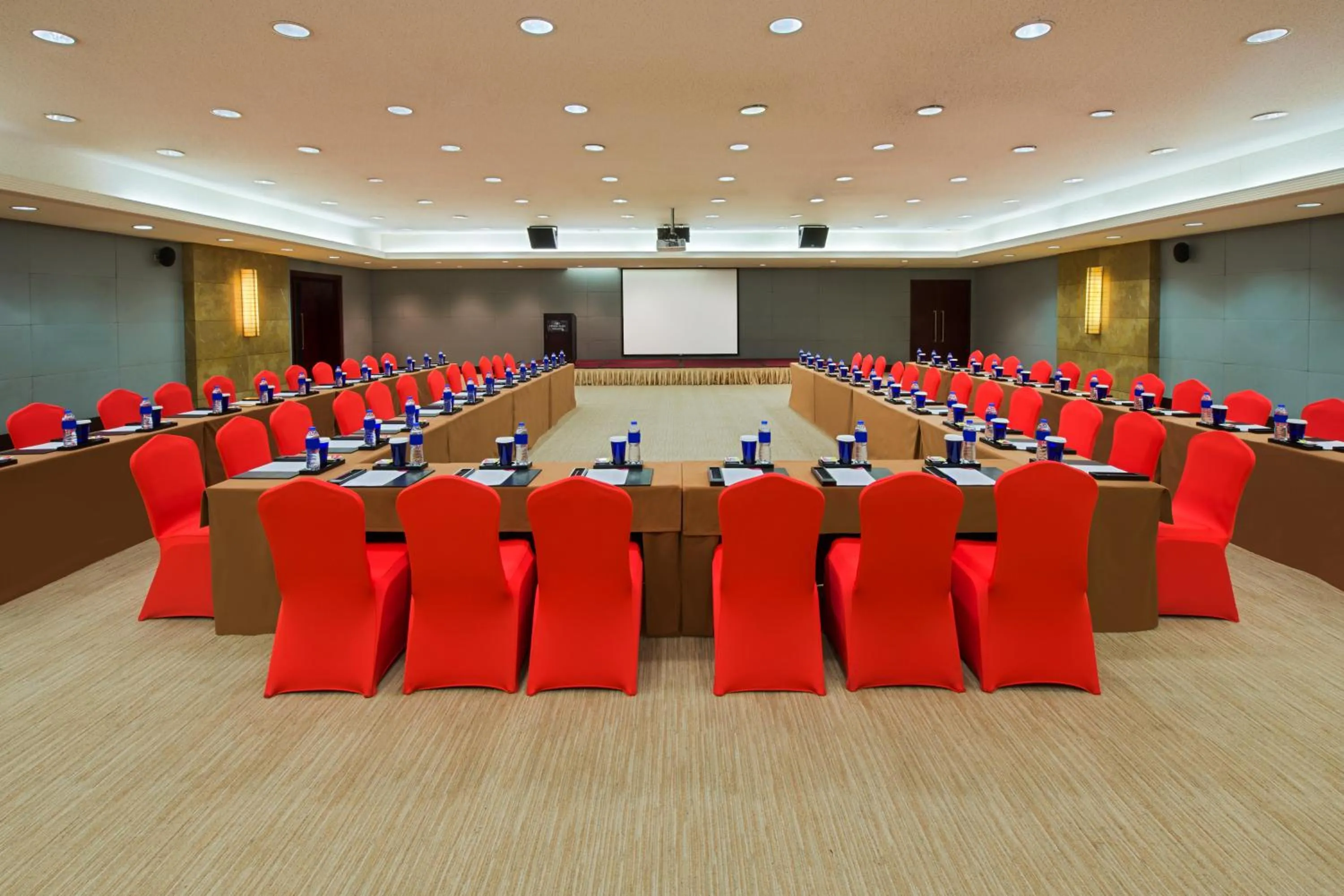 Meeting/conference room in Crowne Plaza Shanghai Pudong