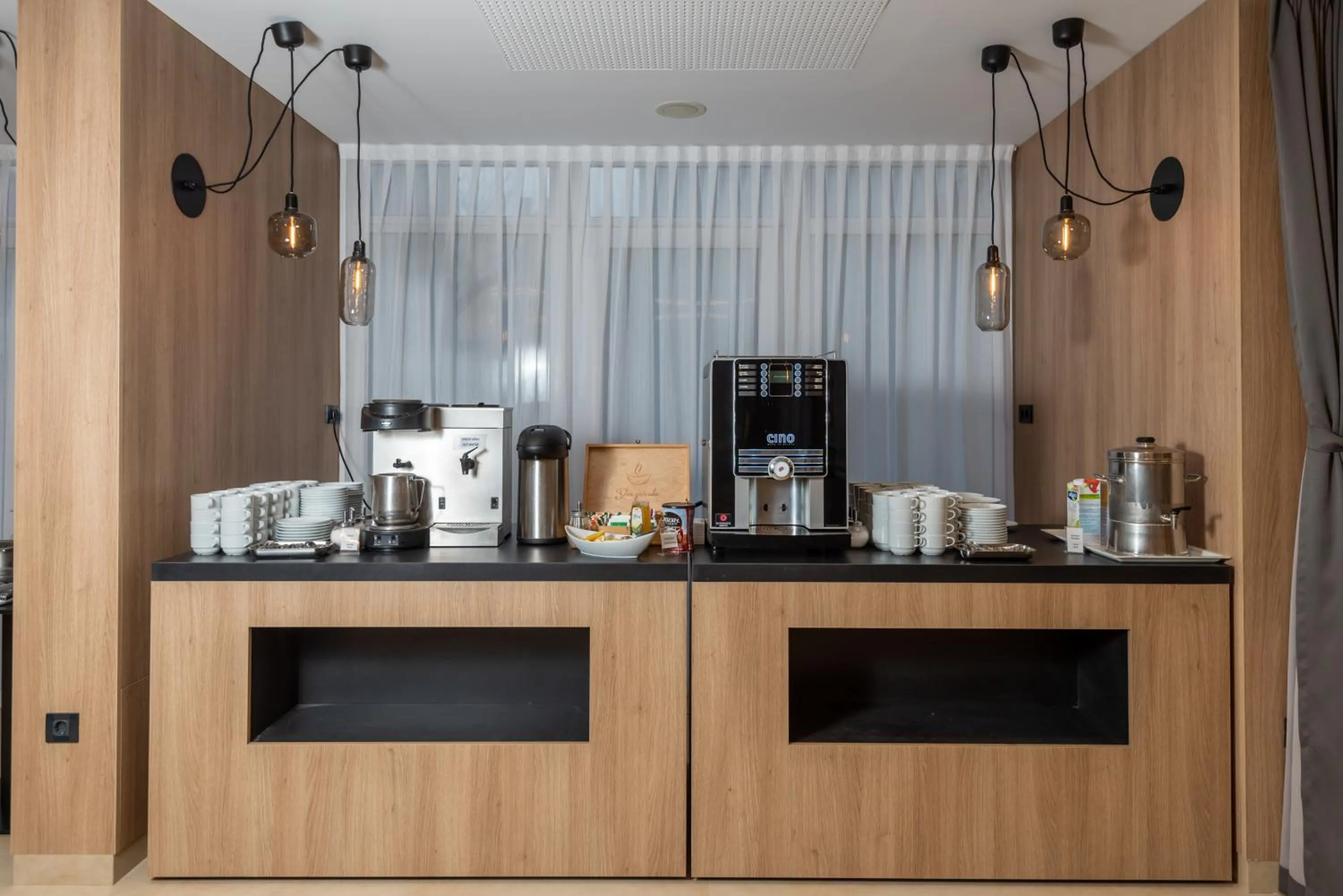 Restaurant/places to eat in Hotel Kolovare