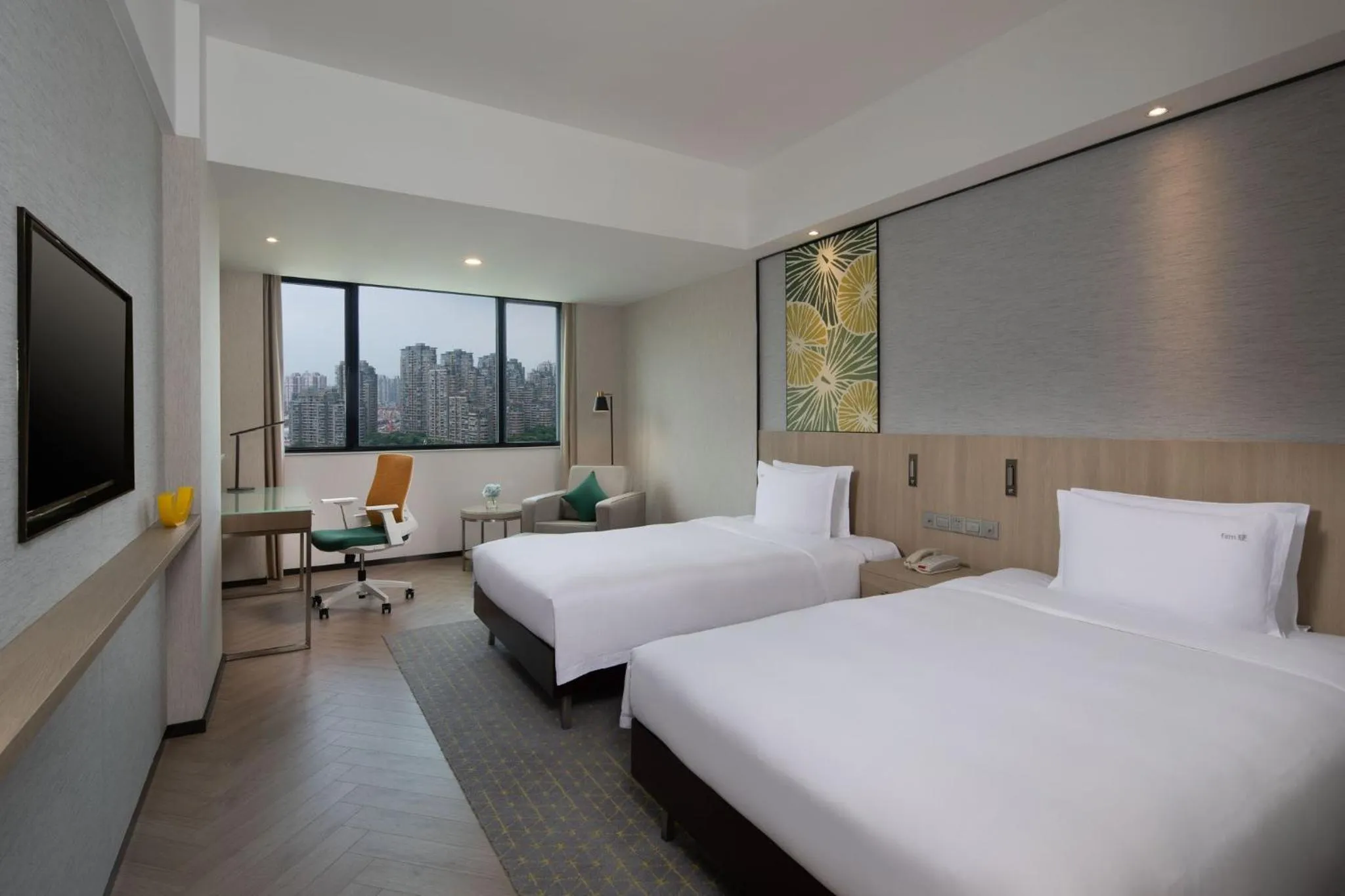 Photo of the whole room, Bed in Holiday Inn Shanghai Vista Near Jing'an Temple