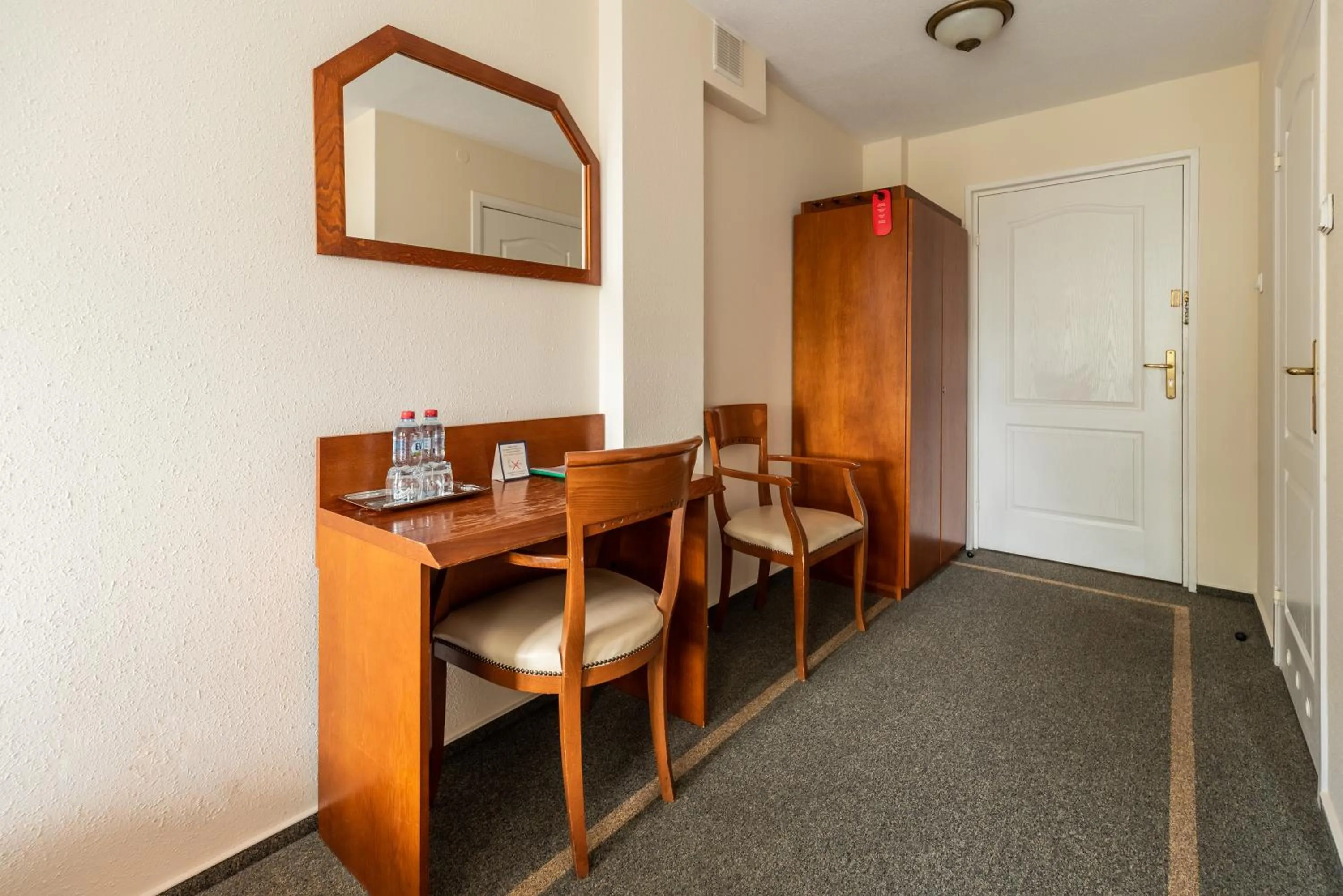 Business facilities in Villa Pallas