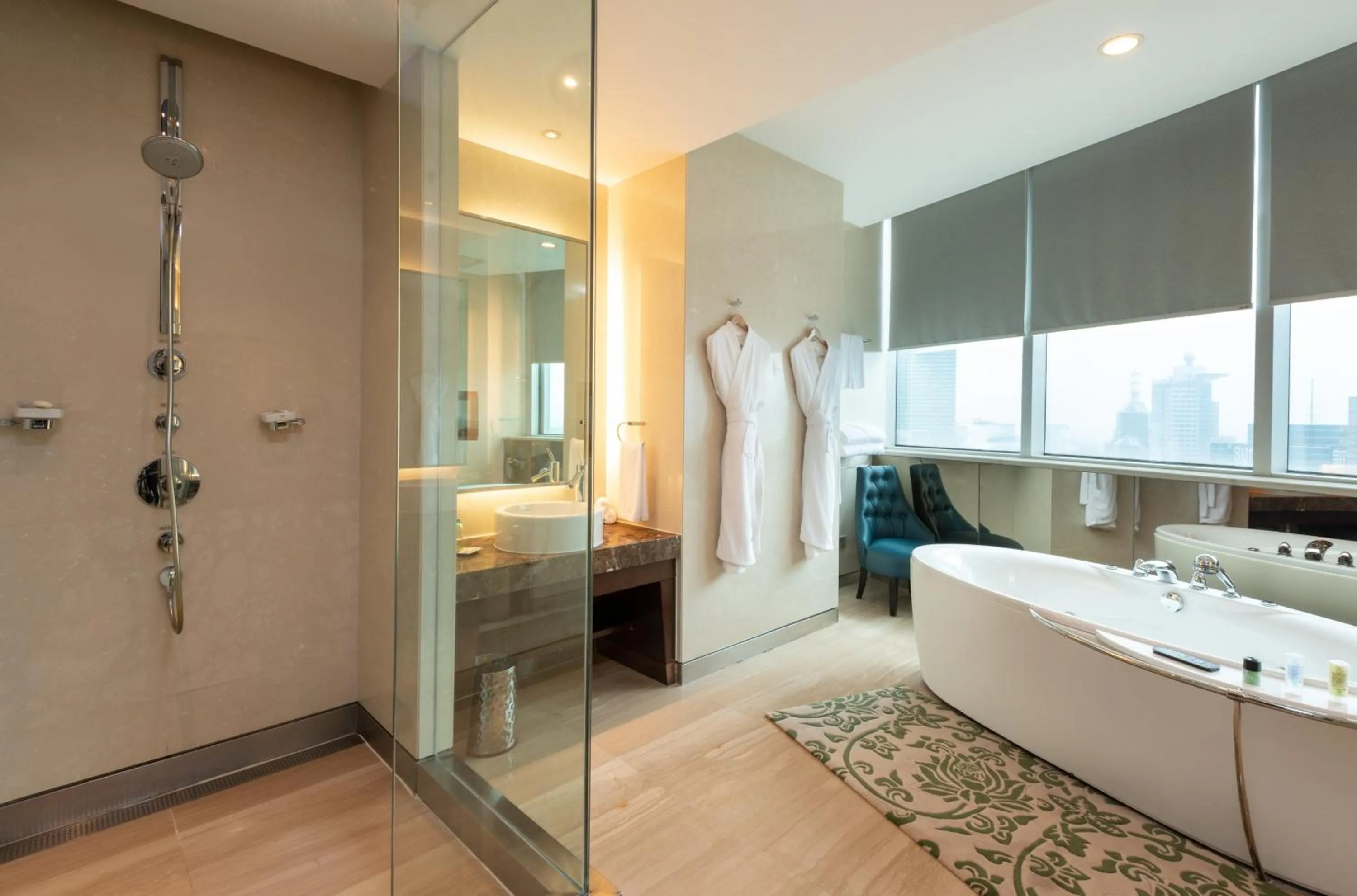 Bathroom, Bed in Holiday Inn Shanghai Pudong by IHG