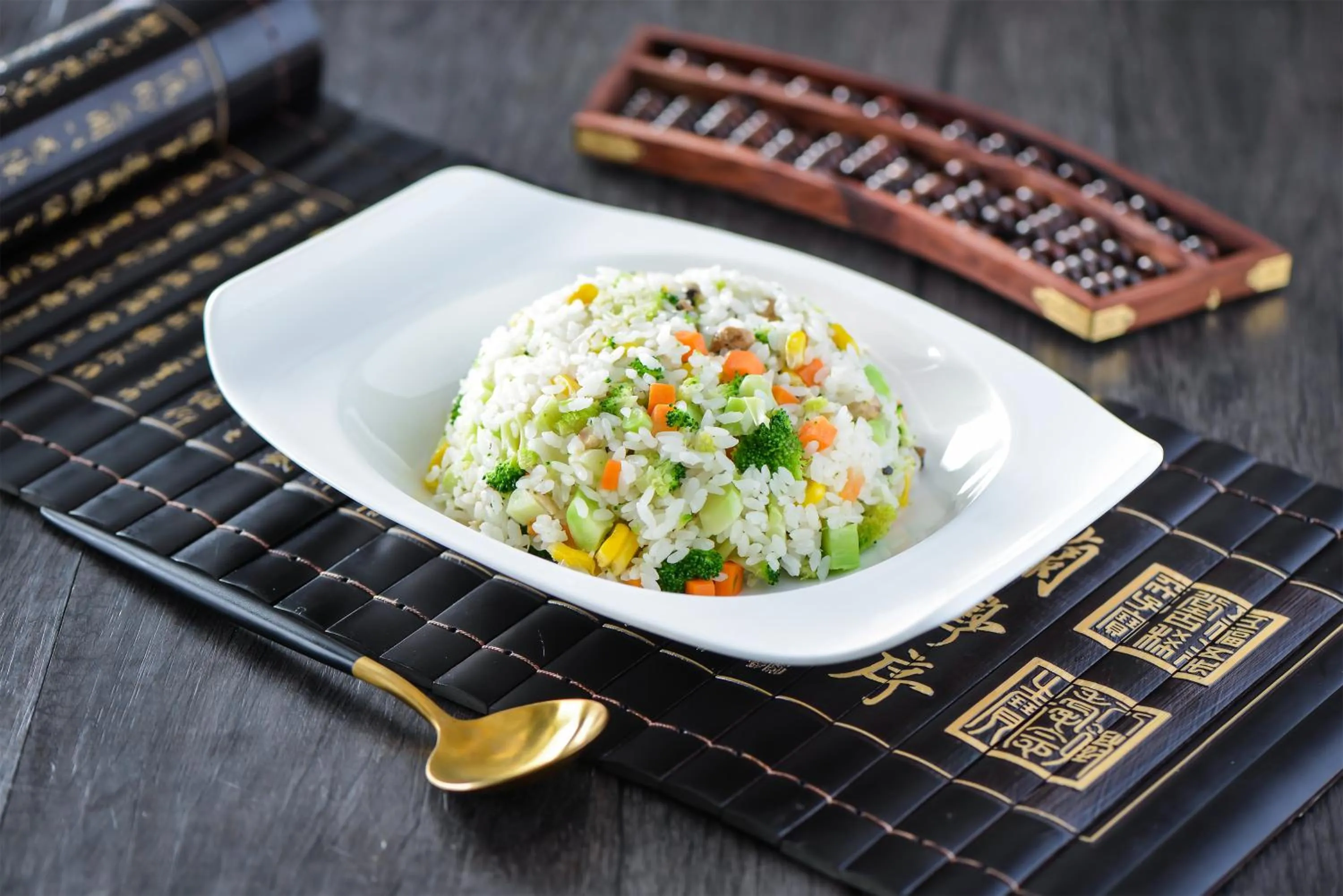 Restaurant/places to eat in Holiday Inn Shanghai Pudong by IHG