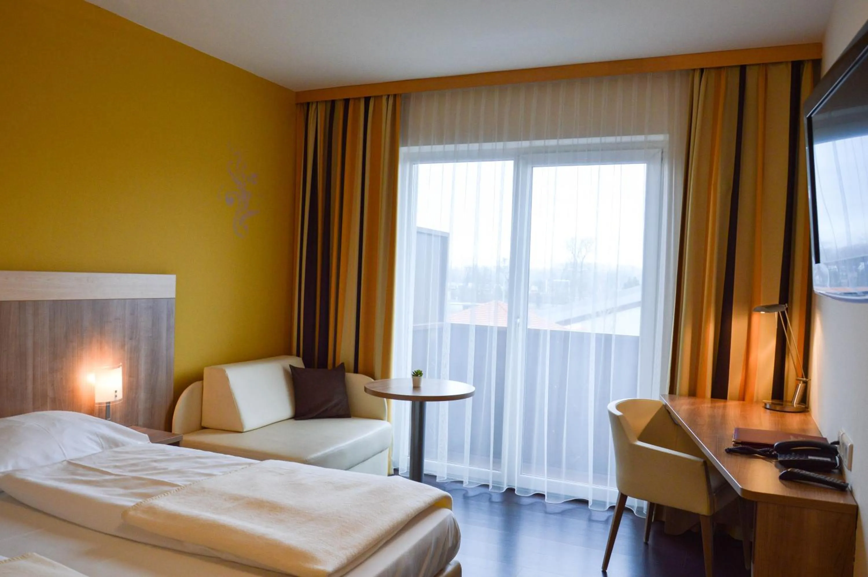 Photo of the whole room, Bed in Hotel Römerhof