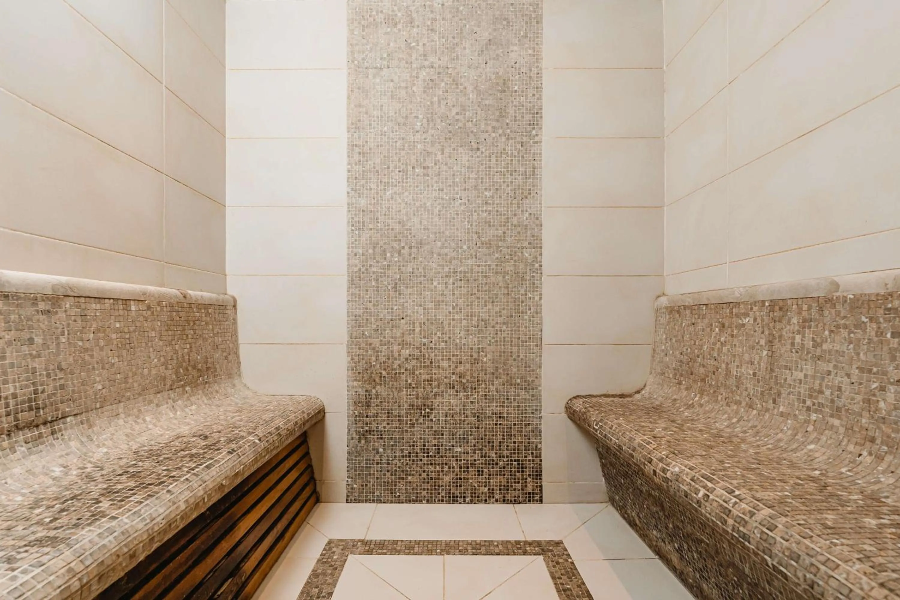 Spa and wellness centre/facilities in Radisson Blu Resort & Spa, Malta Golden Sands