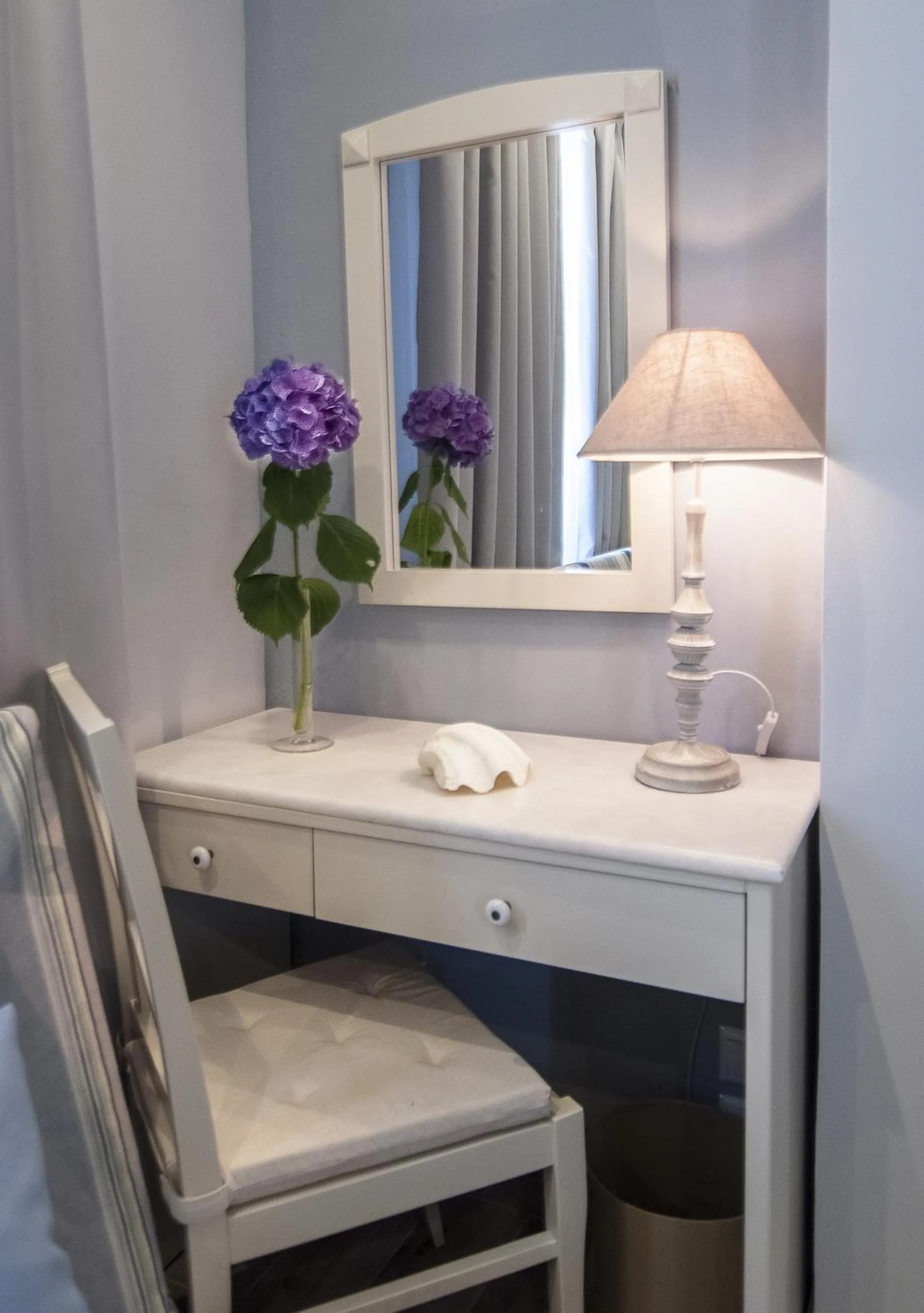 Decorative detail in Kenta Beach Hotel