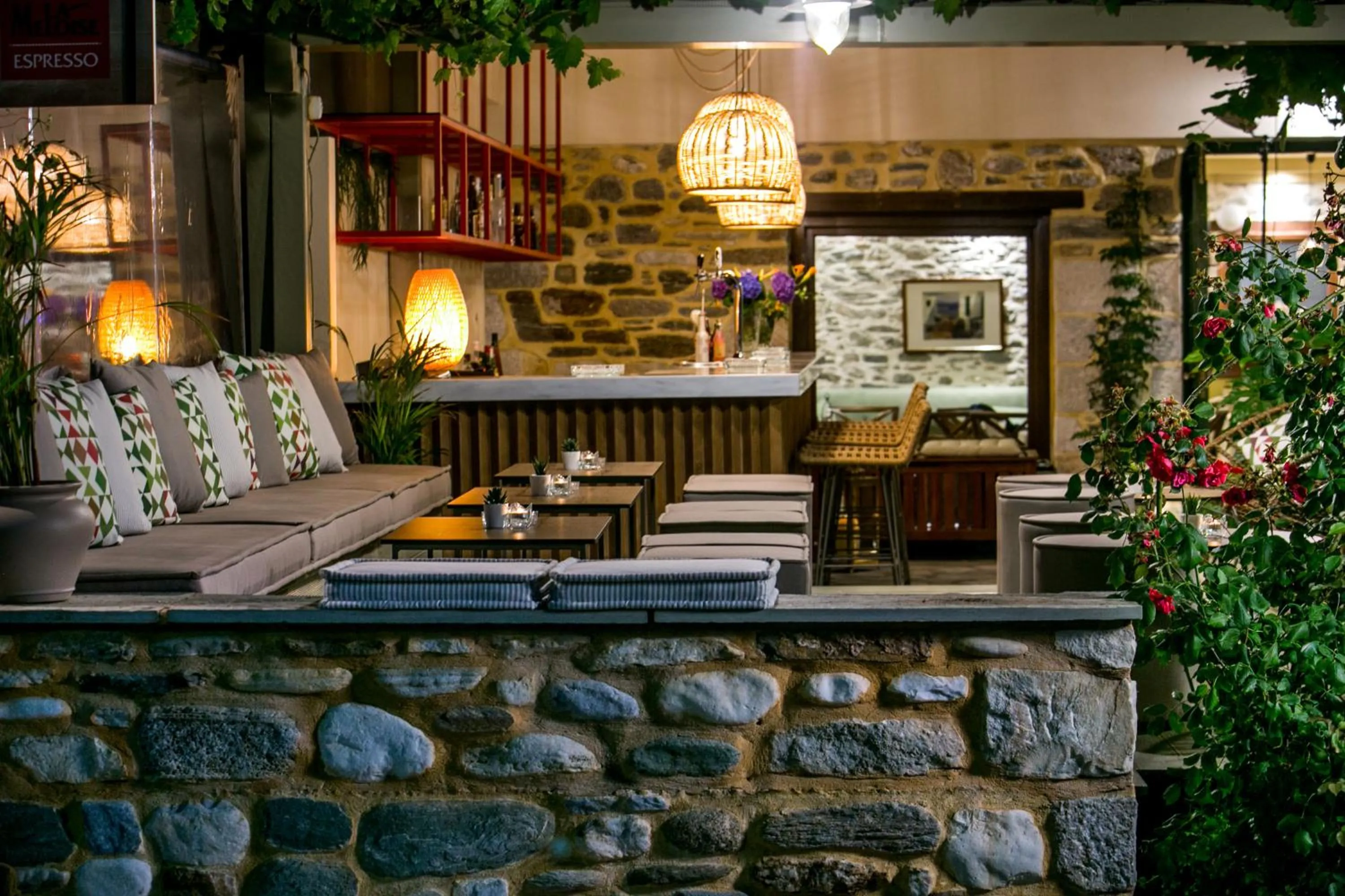 Lounge or bar in Kenta Beach Hotel