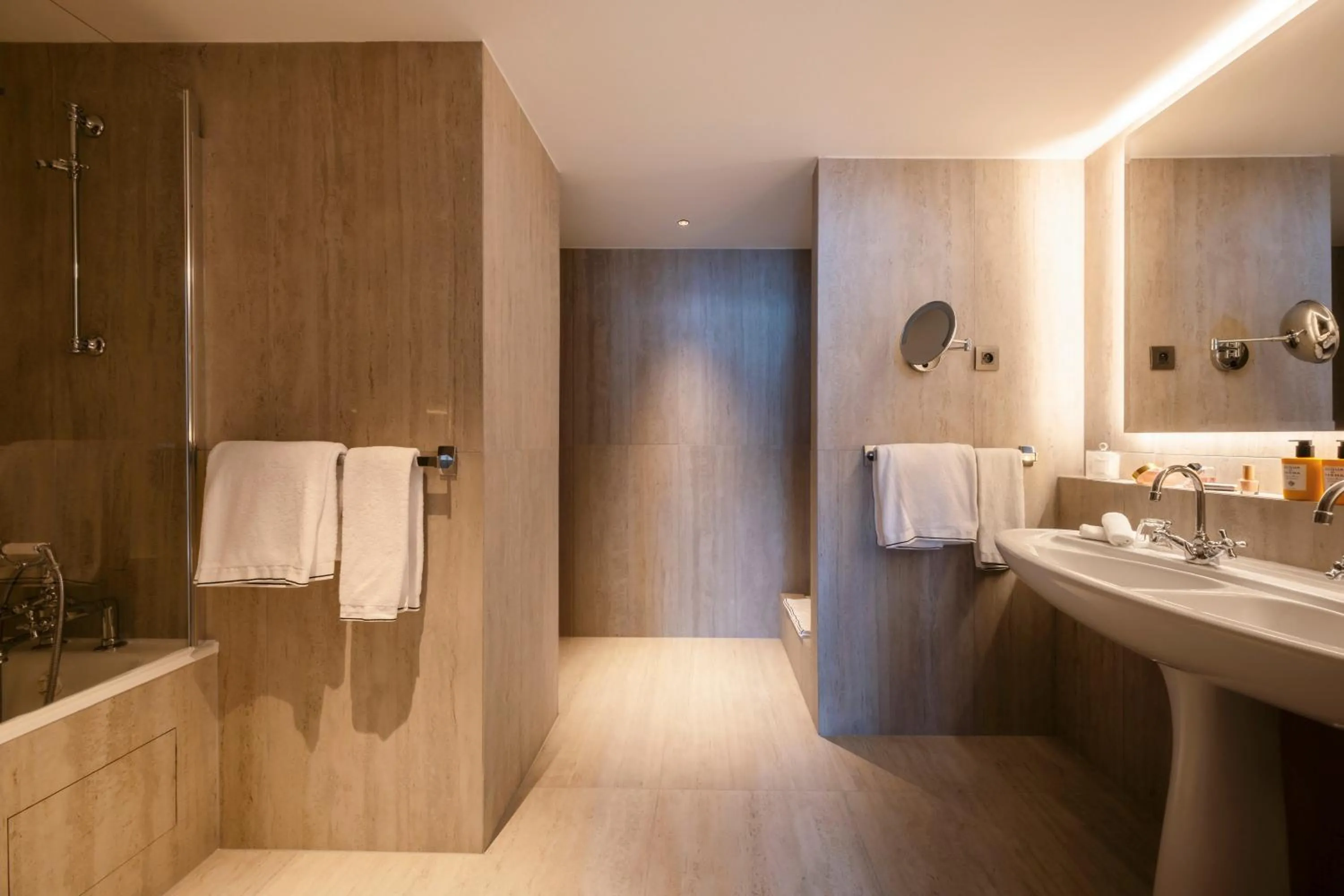 Bathroom in Alpes Hôtel du Pralong