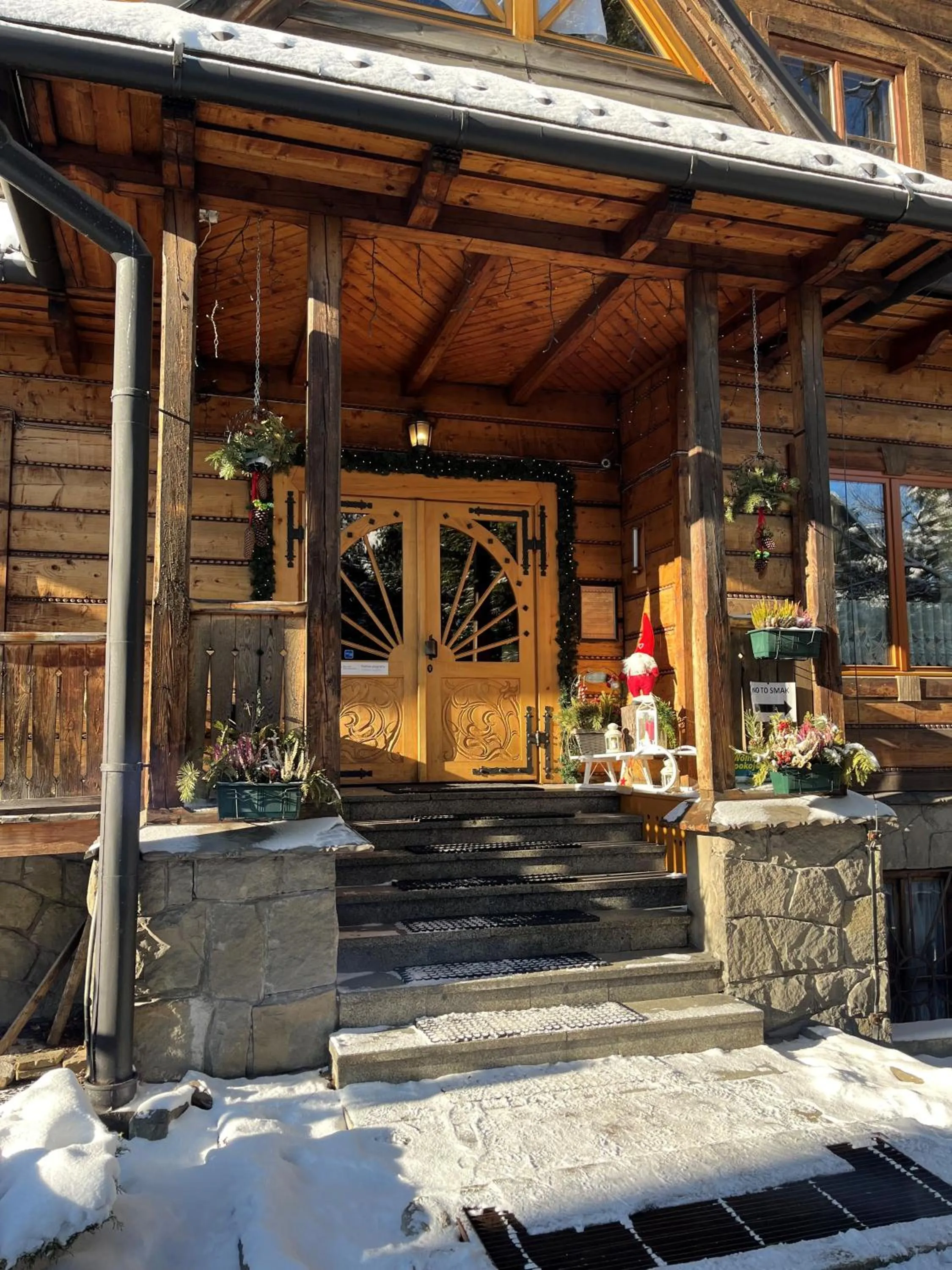 Property building in Willa Orla