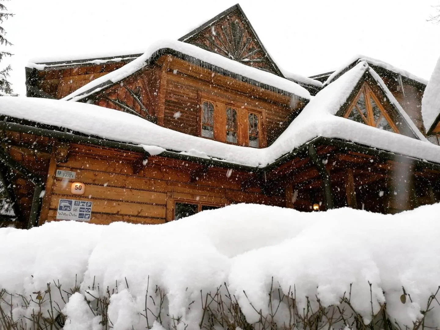 Property building in Willa Orla