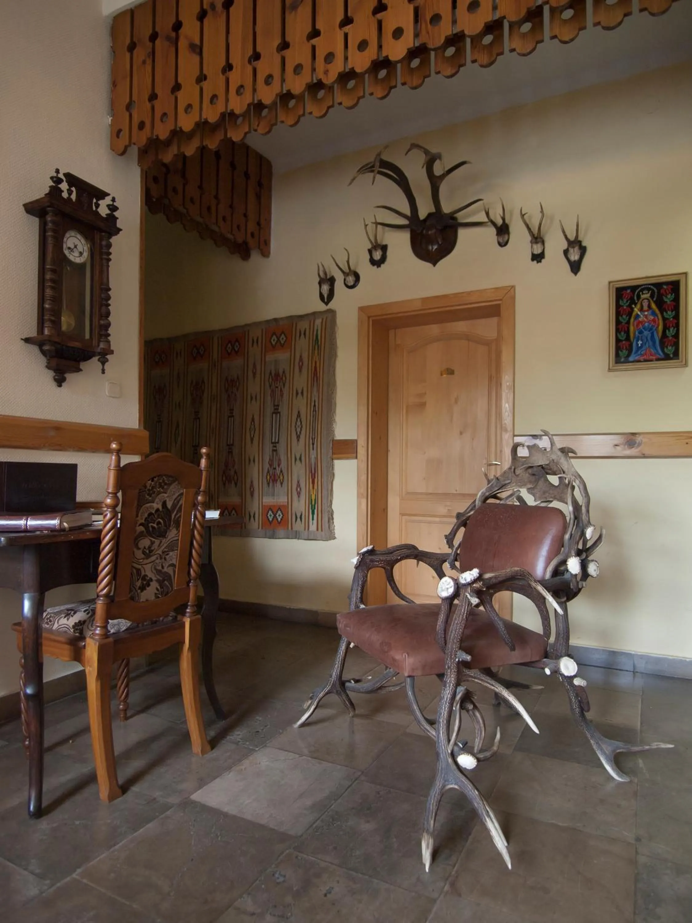 Decorative detail in Willa Orla