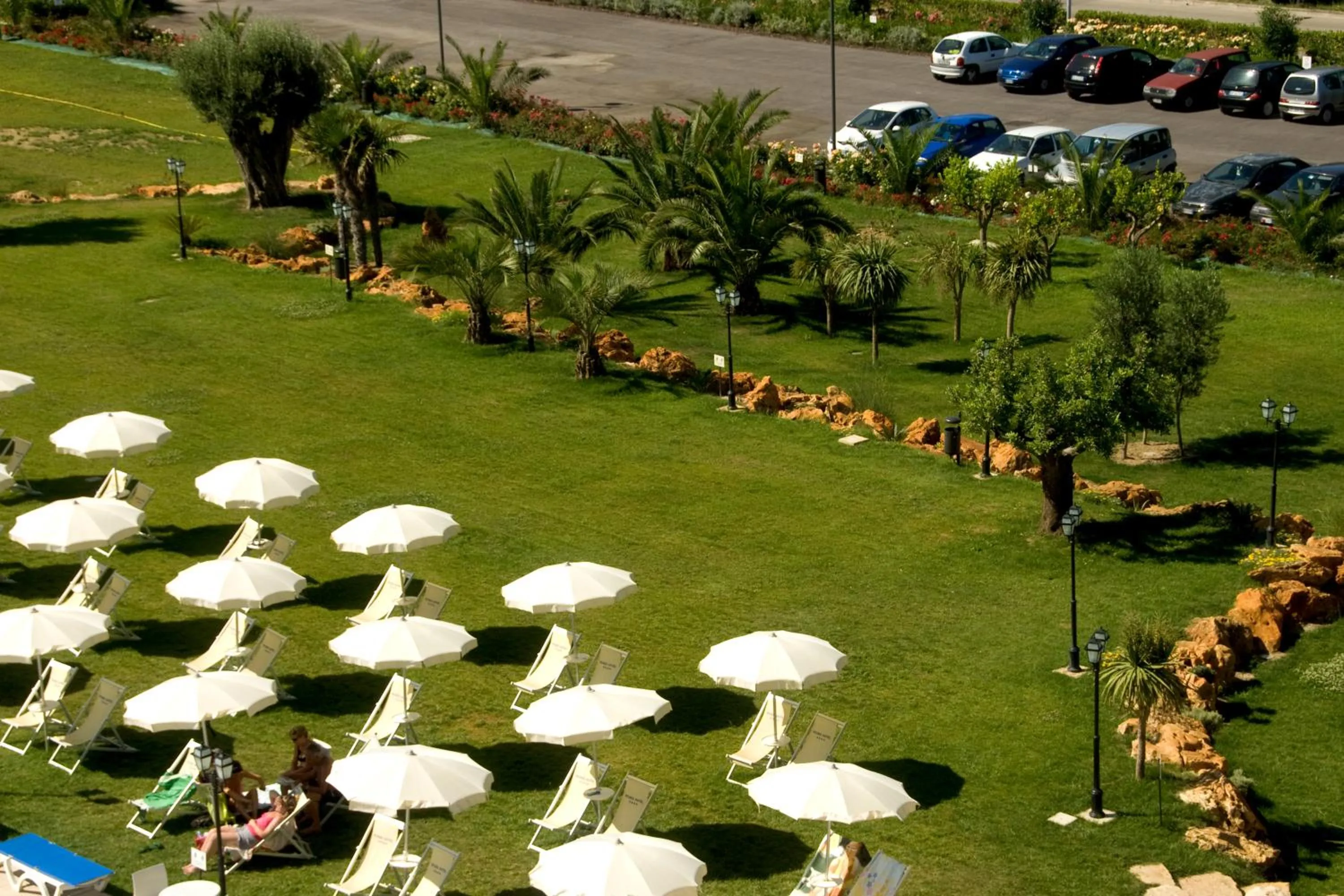 Spring in Roses Hotel