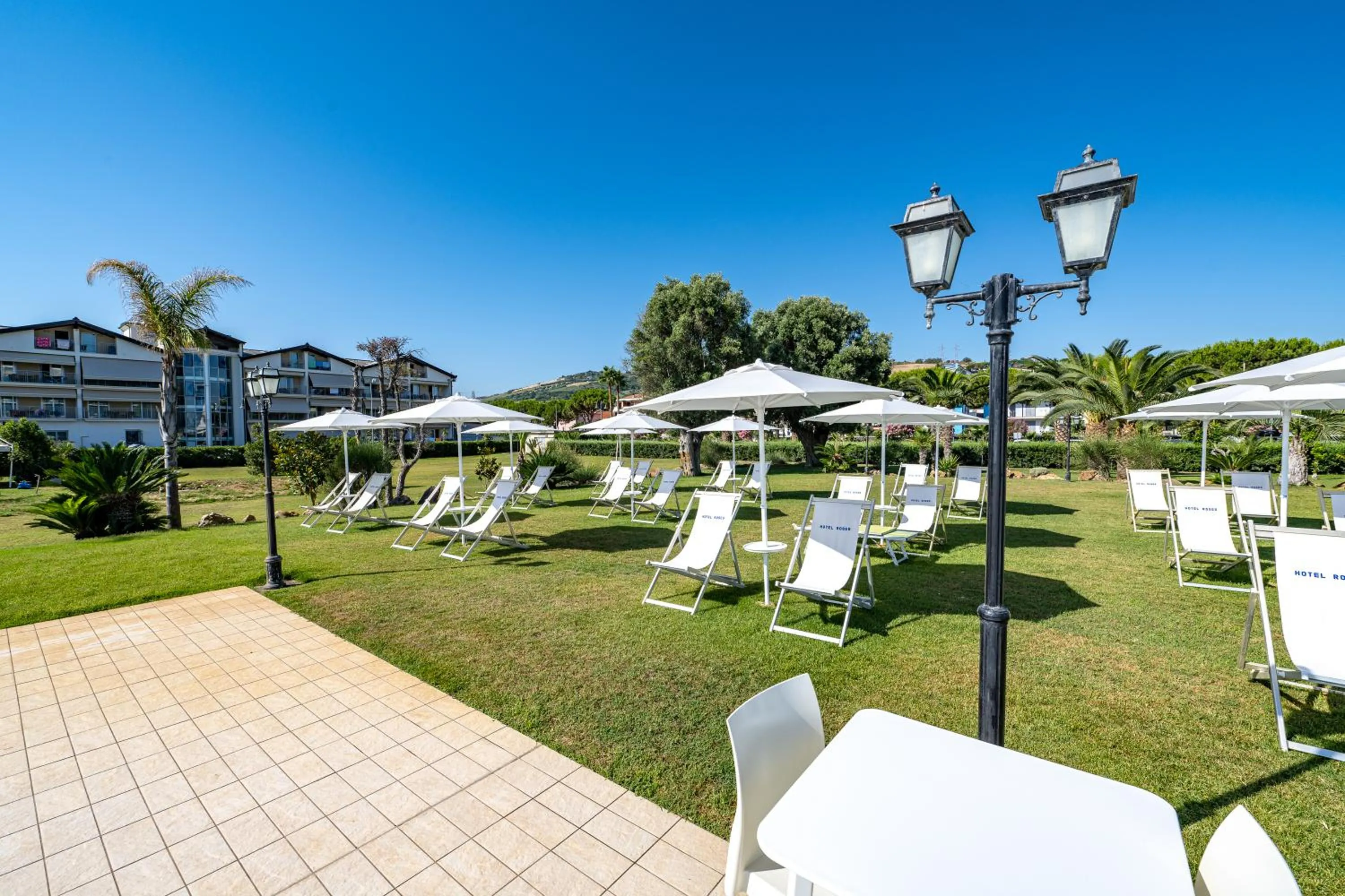 Spring in Roses Hotel