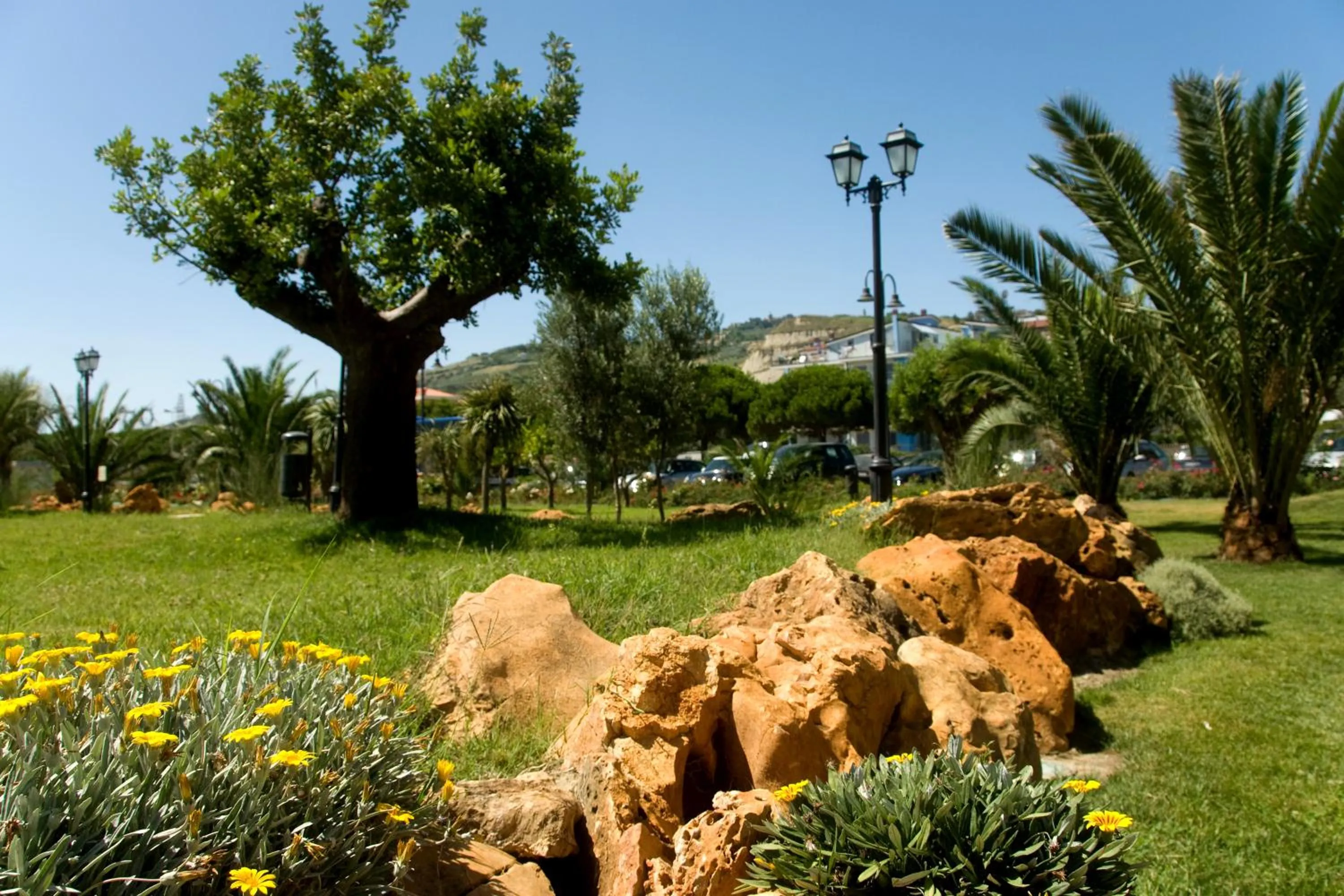 Garden in Roses Hotel