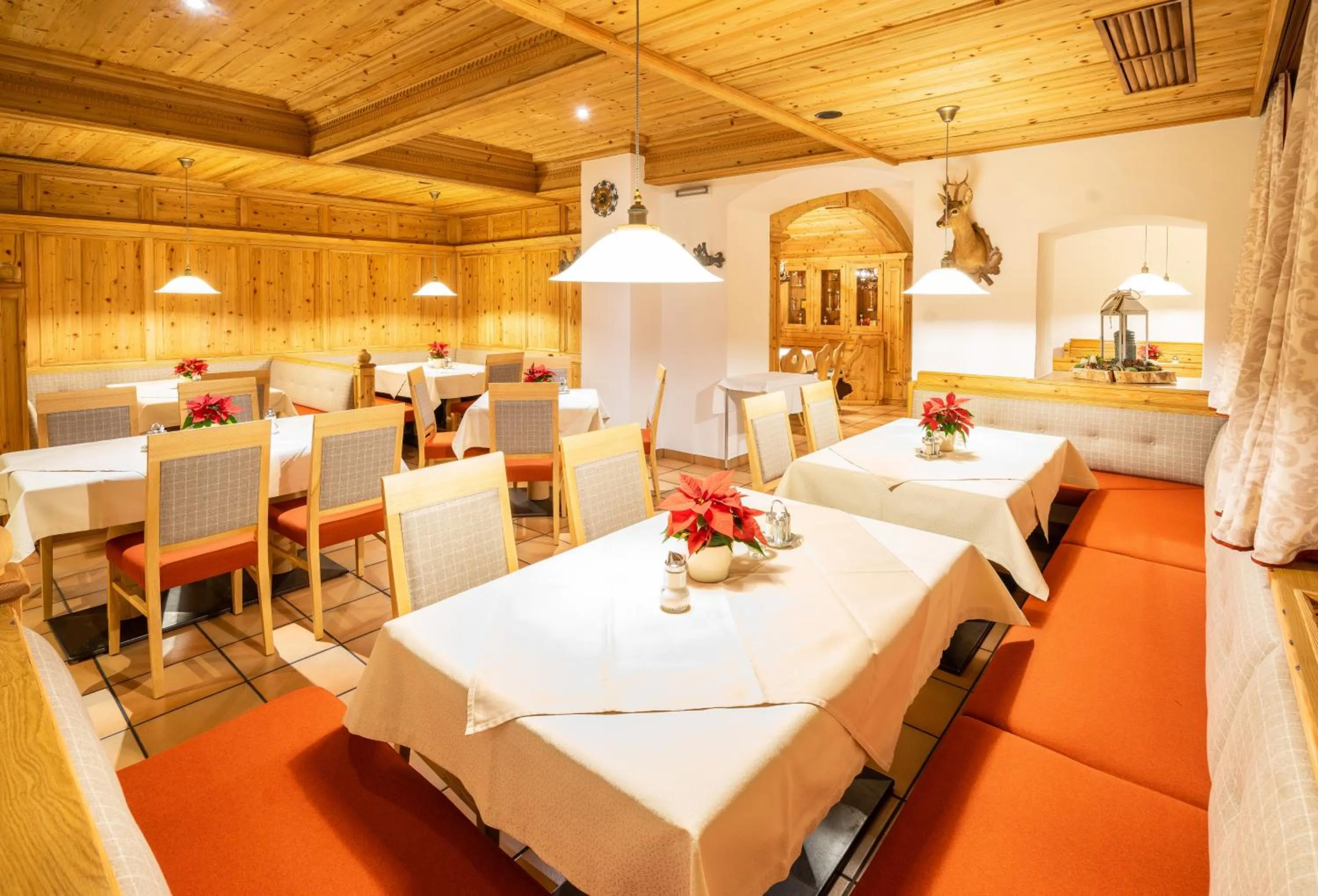 Restaurant/places to eat in Hotel Schörhof