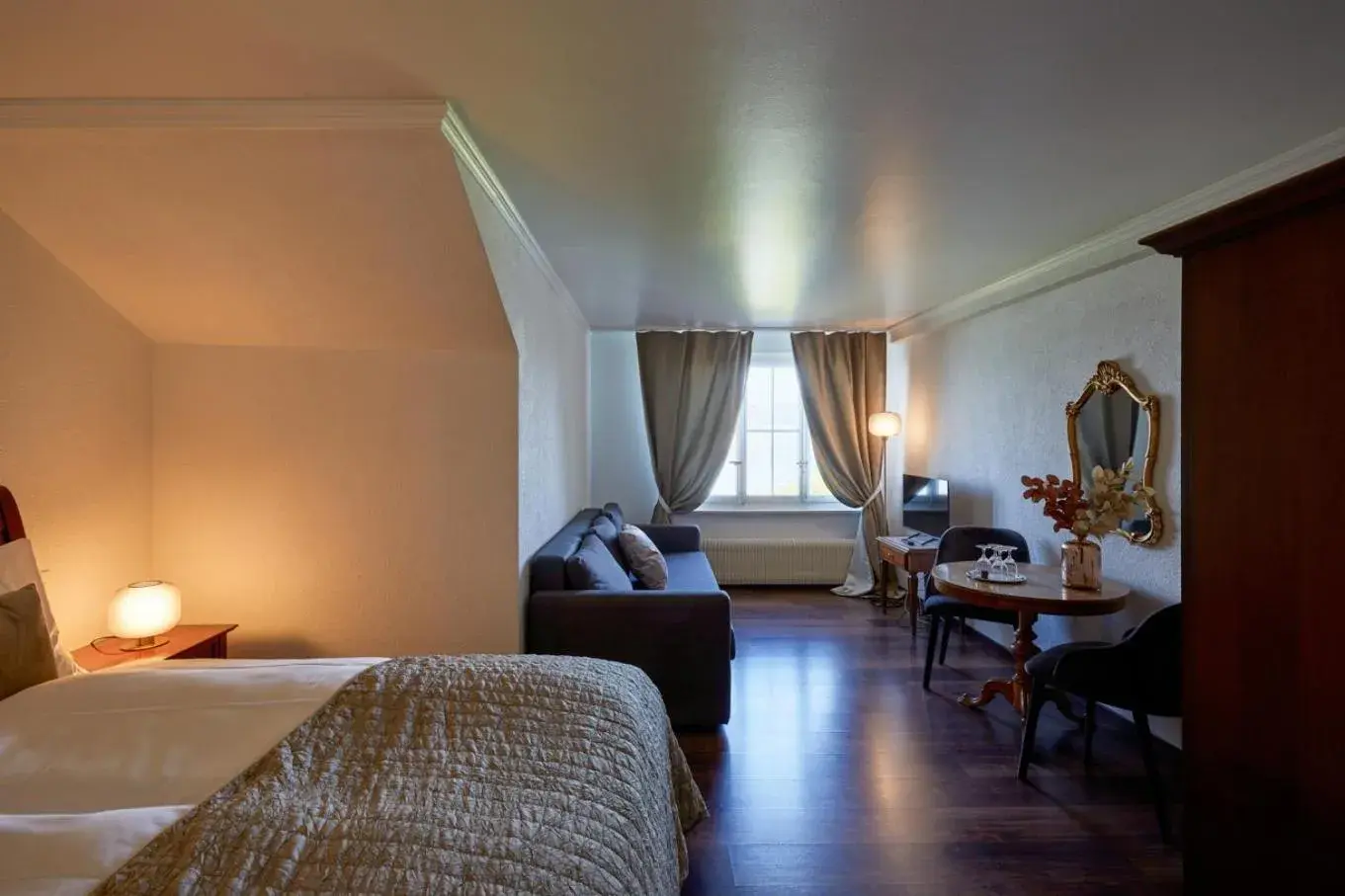 Double Room with Lake View - single occupancy in Hotel Schiff am See Double Room with Lake View - single occupancy in Hotel Schiff am See