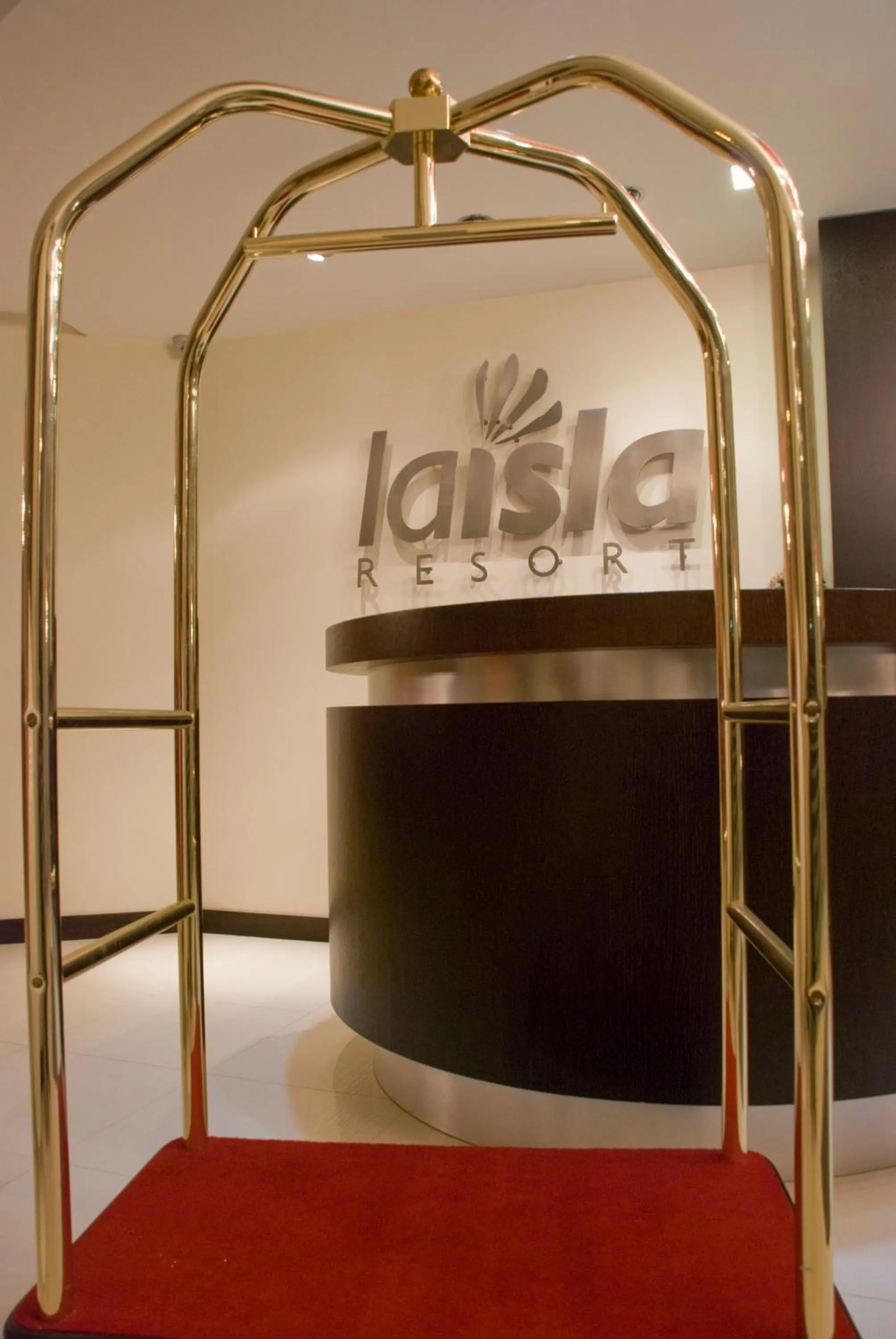 Logo/Certificate/Sign in La Isla Resort