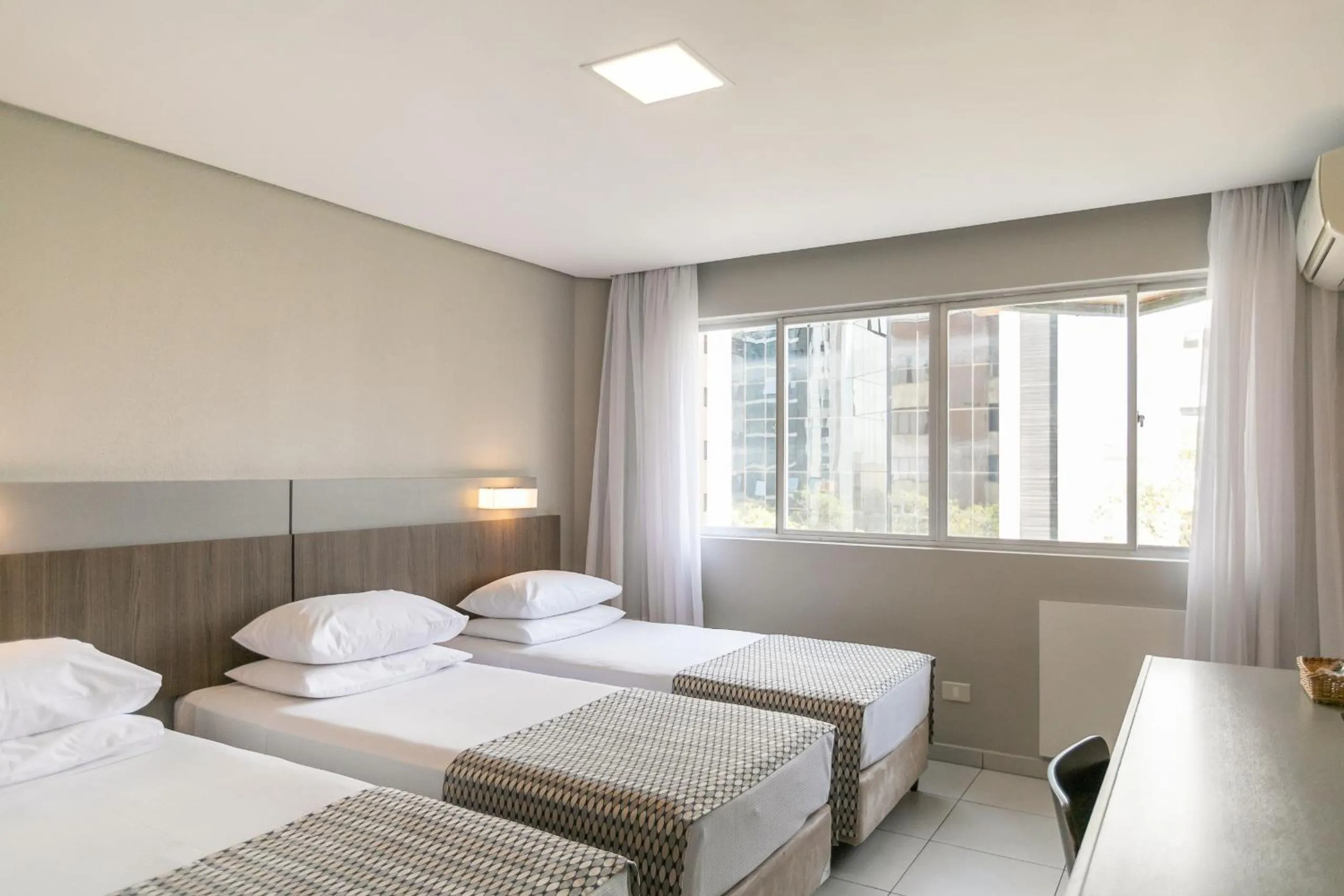 Photo of the whole room, Bed in Saint Emilion by Atlantica