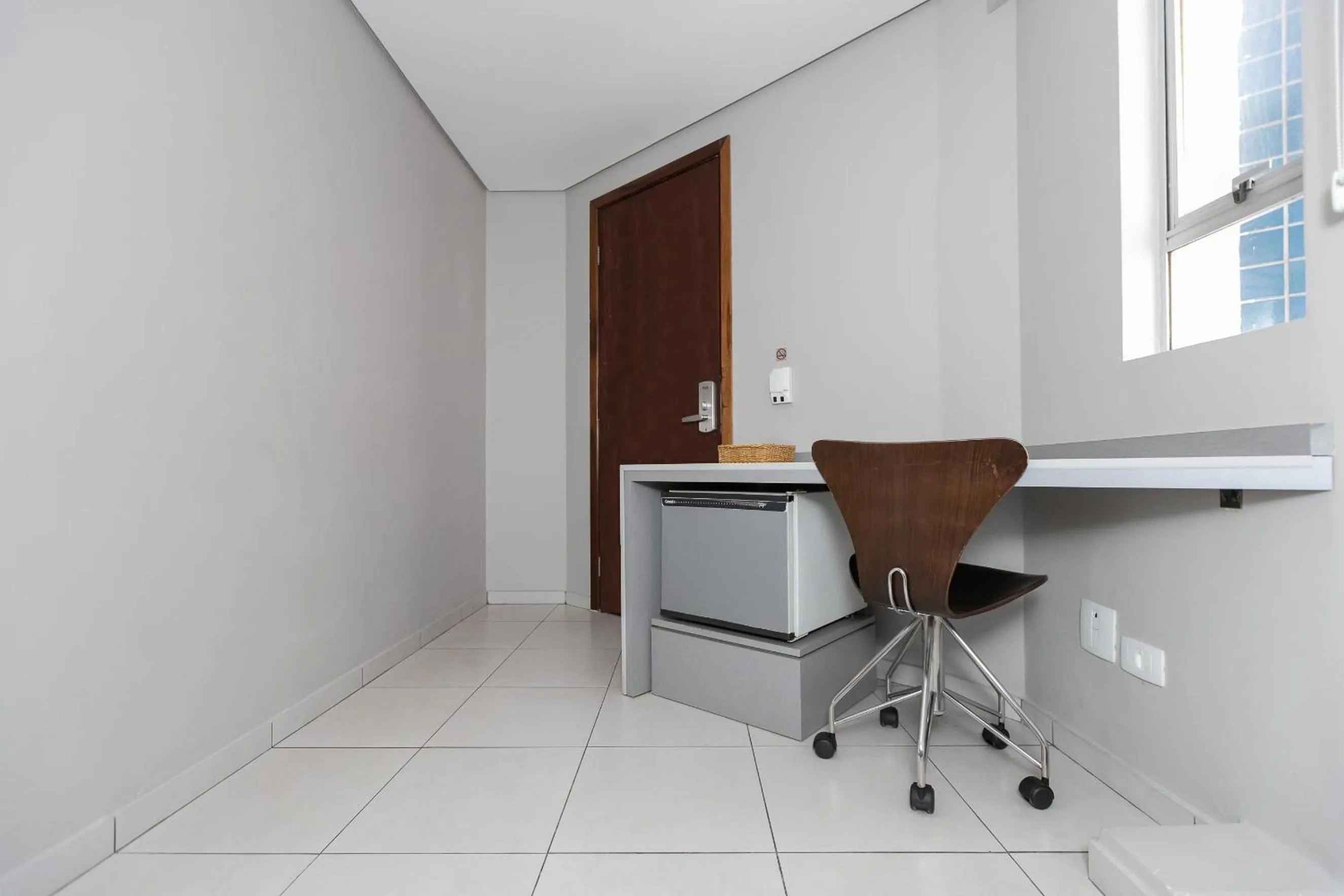 Bedroom in Saint Emilion by Atlantica