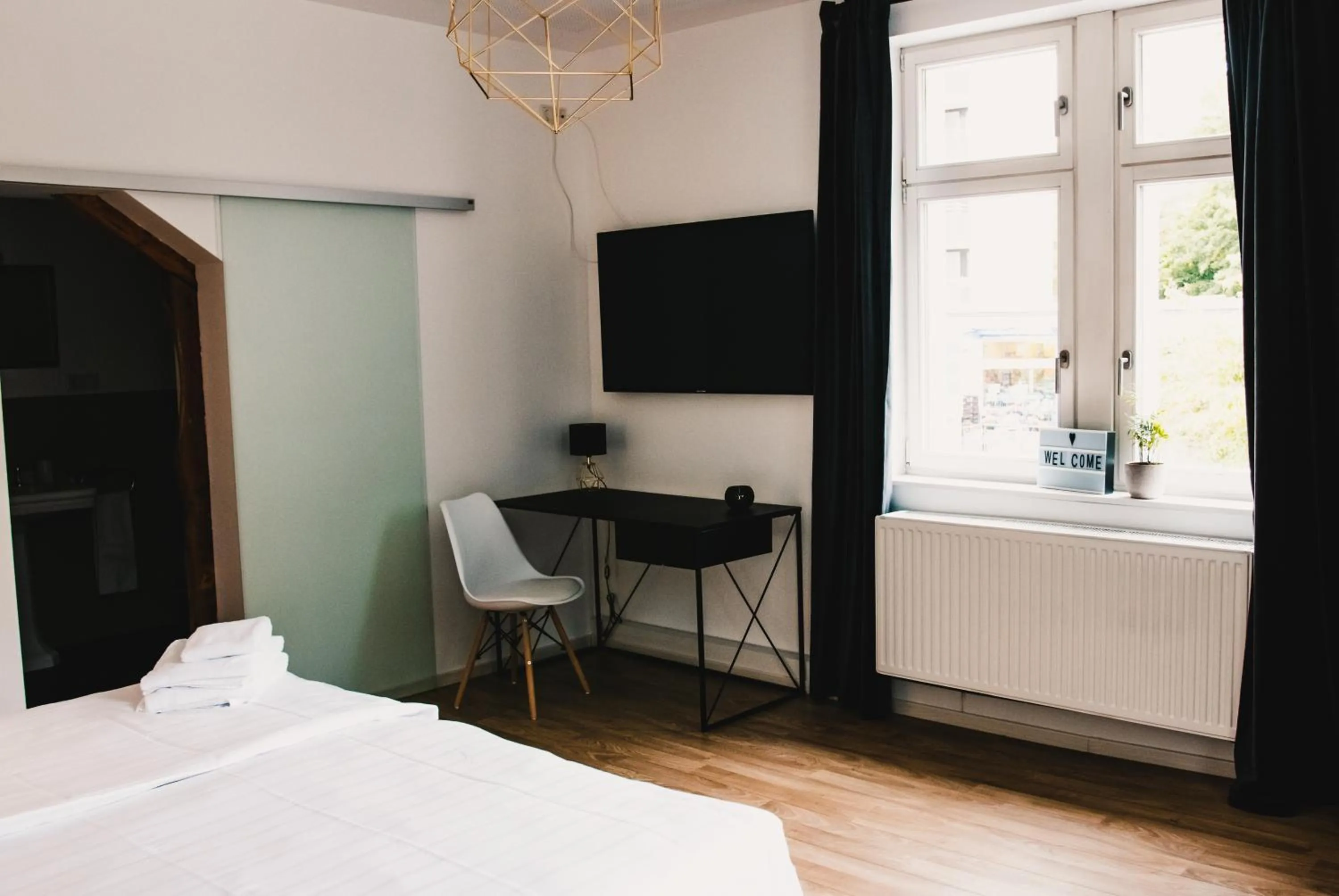 TV and multimedia, Bed in Hotel Palmenbad