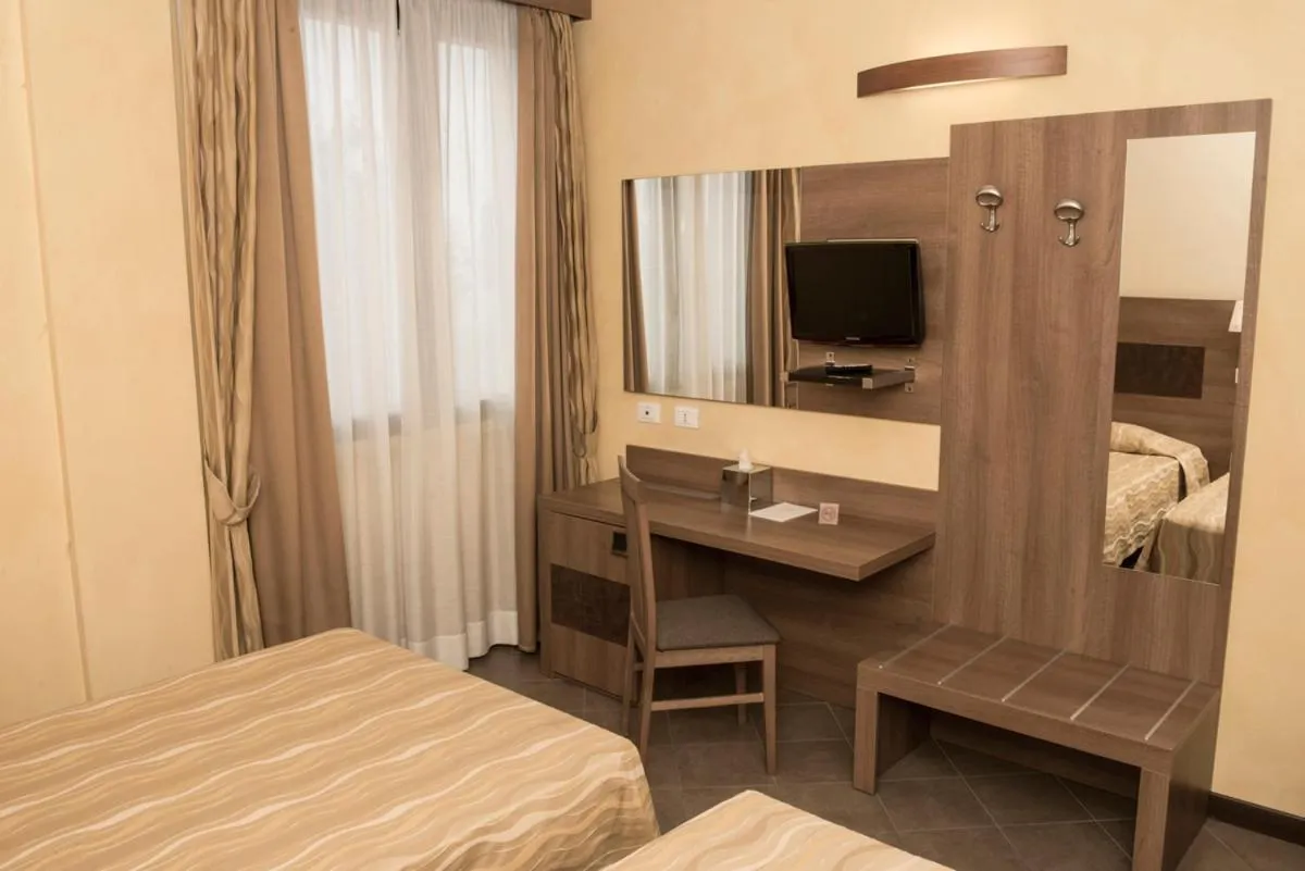 Photo of the whole room, Bed in Hotel Corte Business