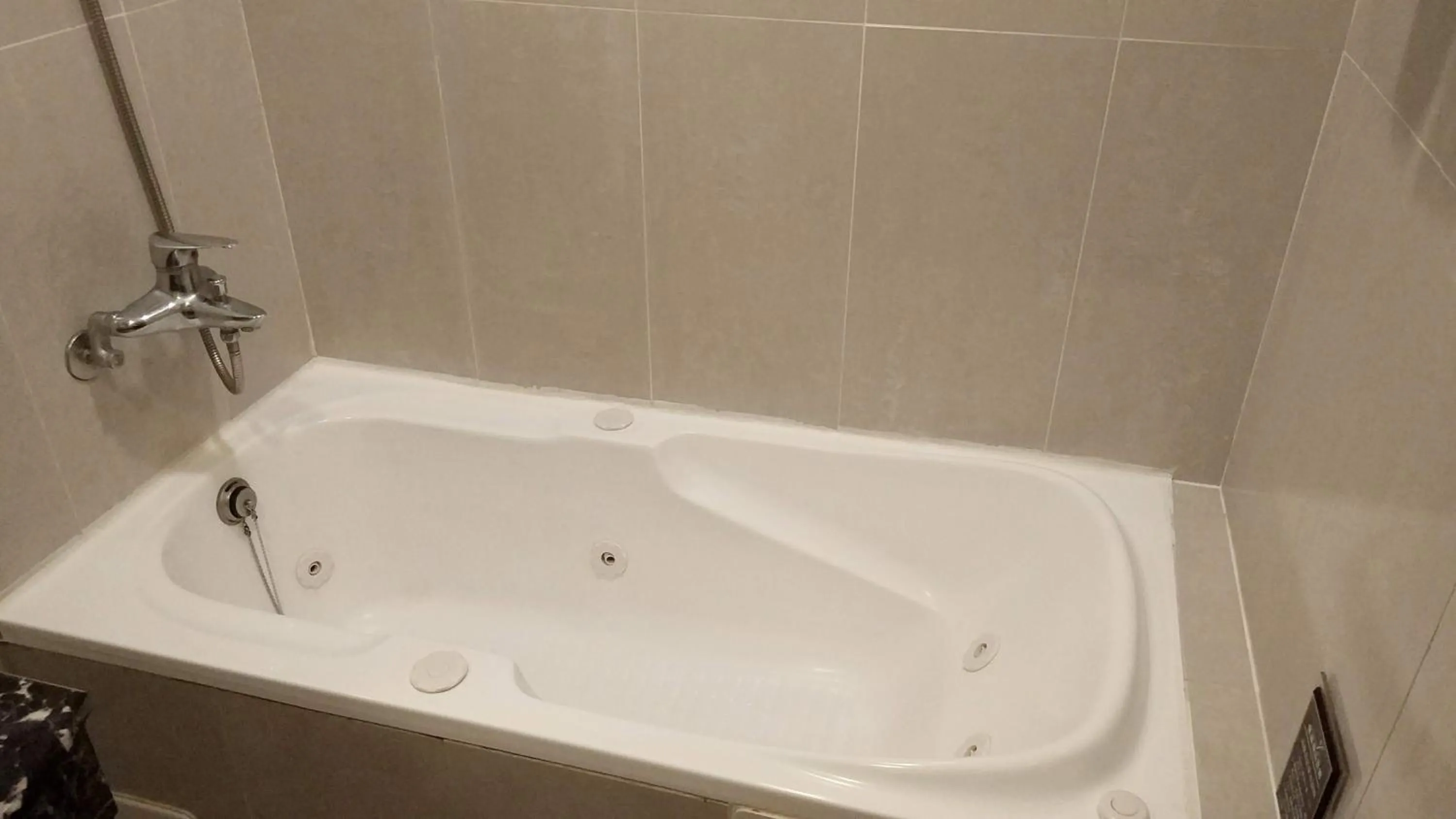 Bathroom in Elegance Hotel