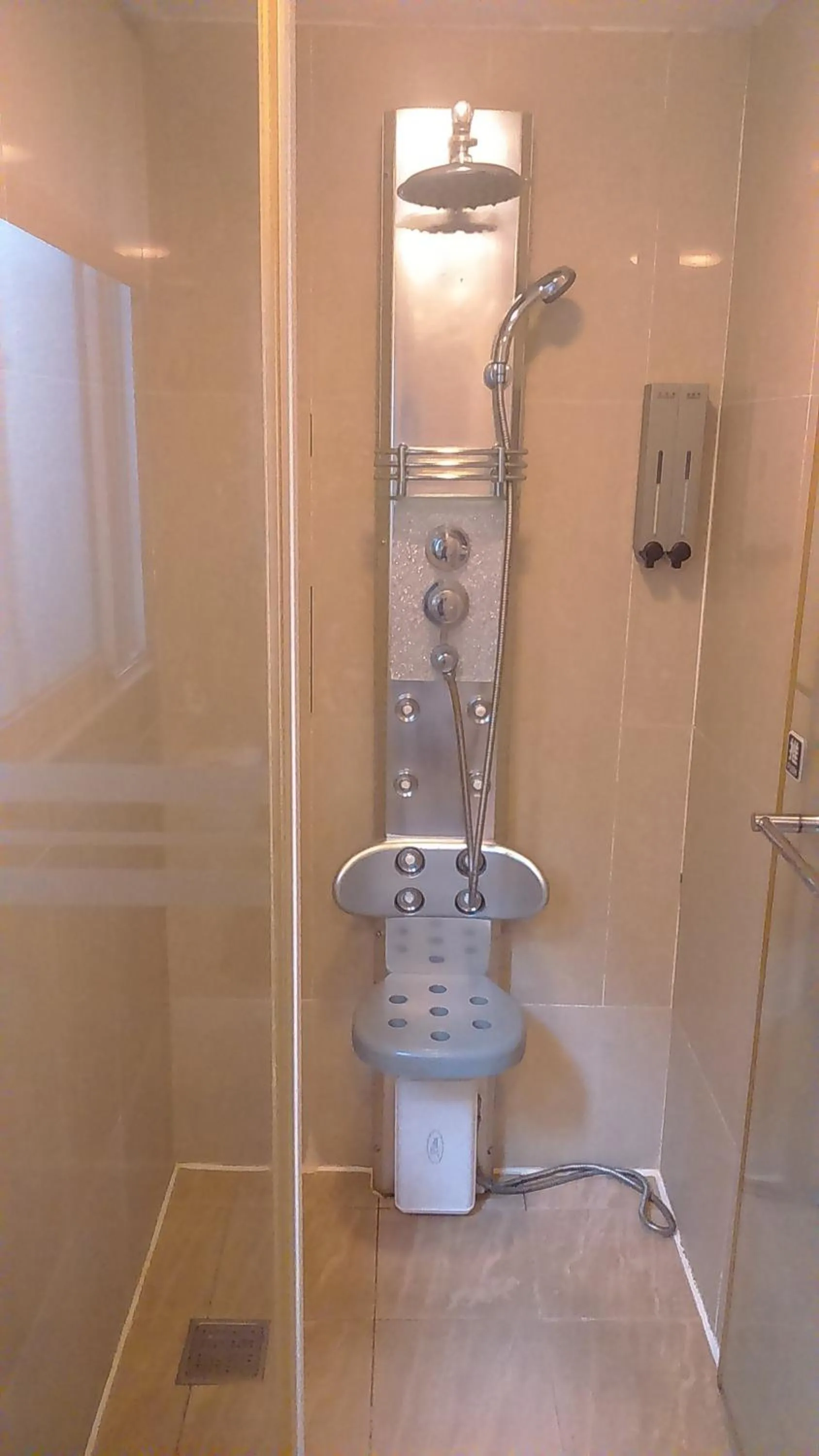 Bathroom in Elegance Hotel