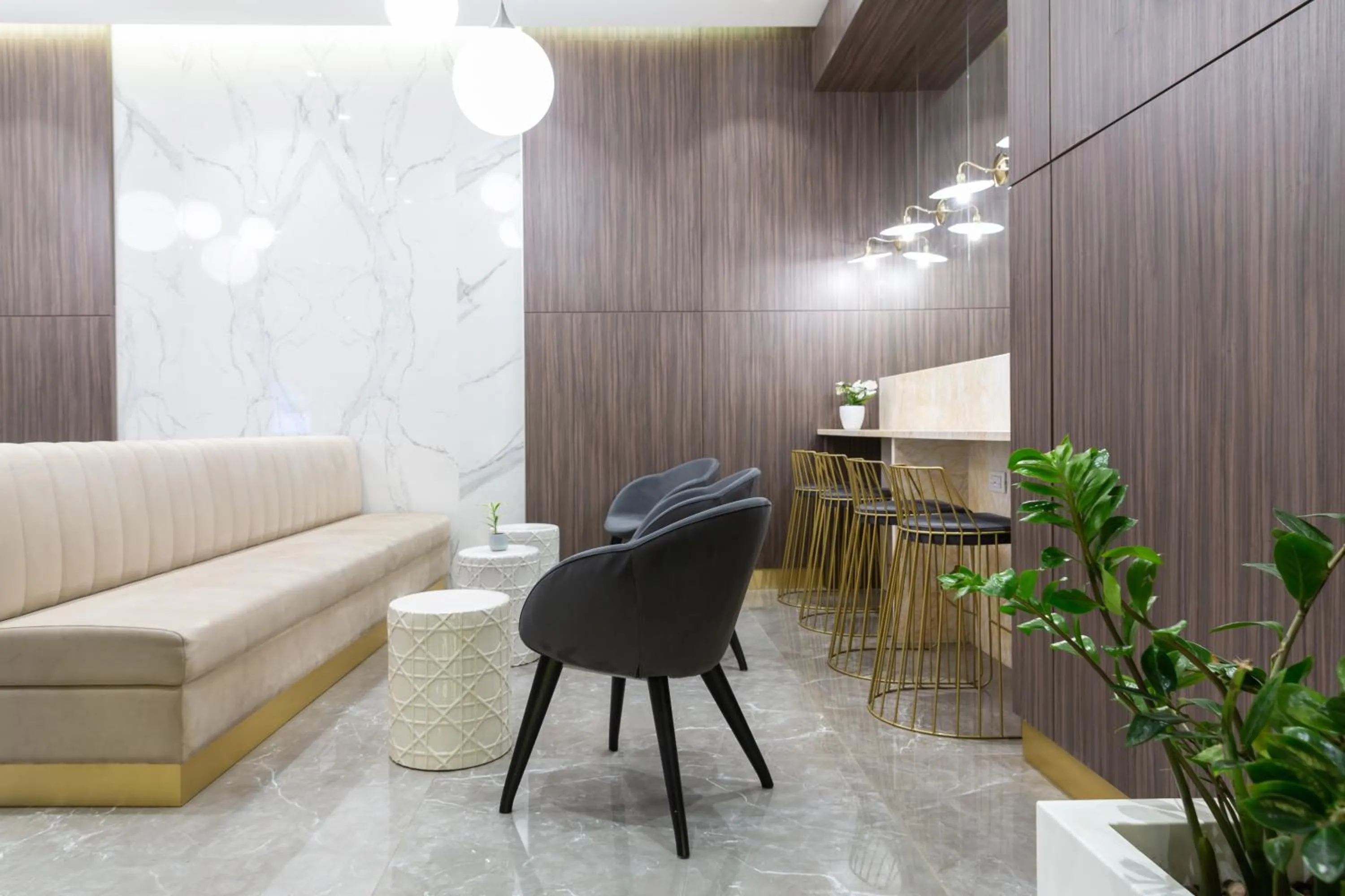 Lobby or reception in 115 The Strand Hotel by NEU Collective