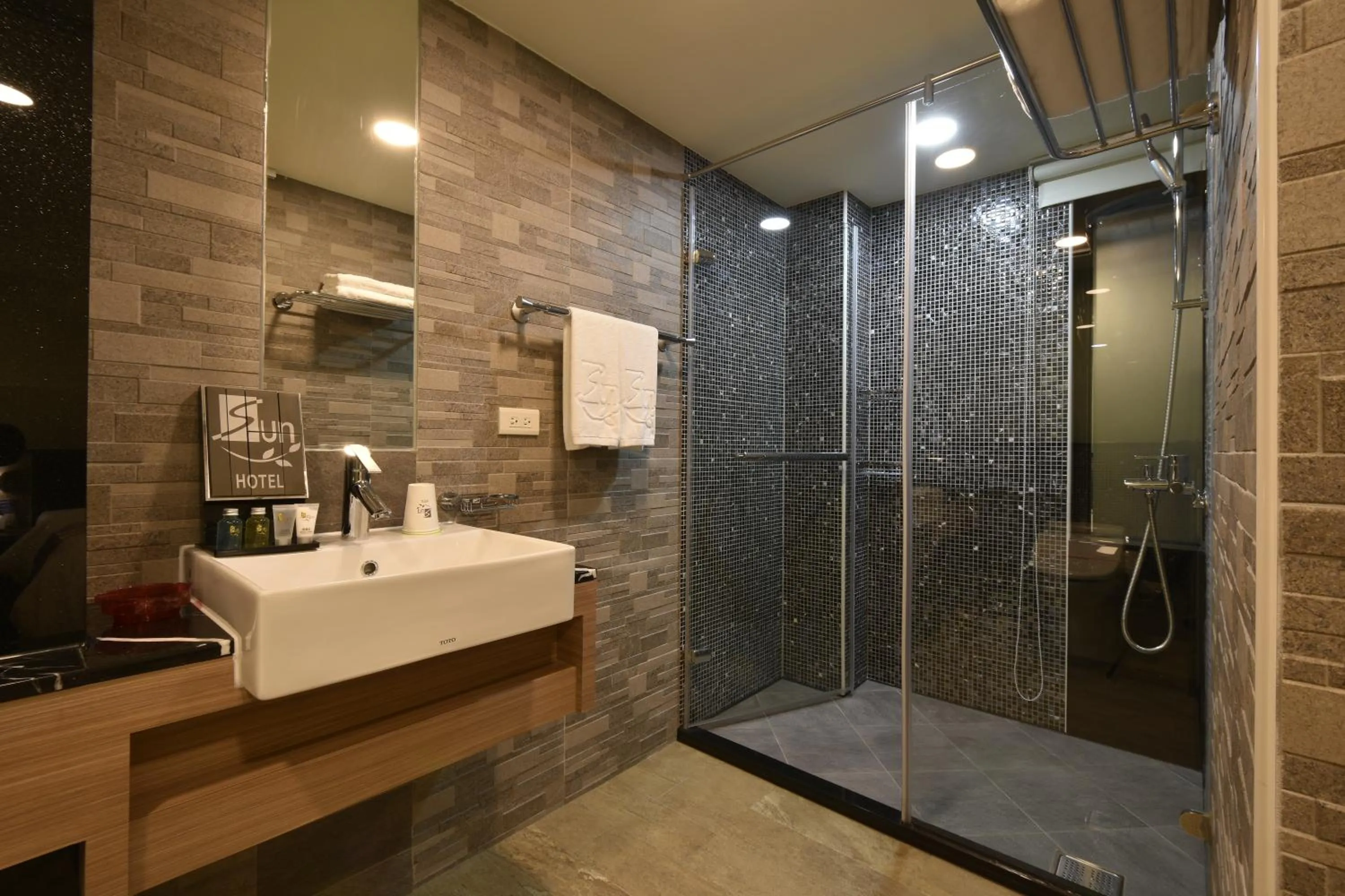 Bathroom in Sun Hotel Kaohsiung