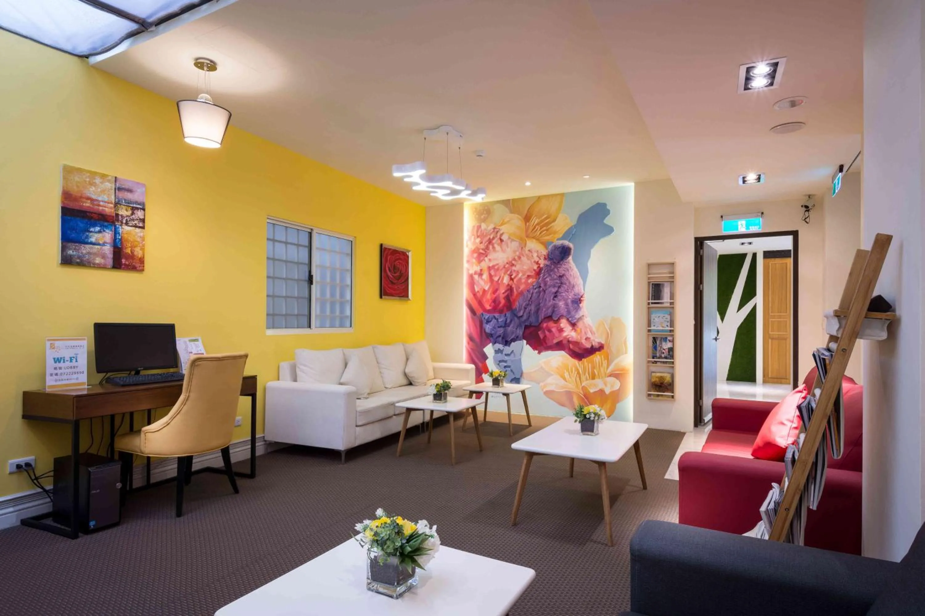 Library in Sun Hotel Kaohsiung