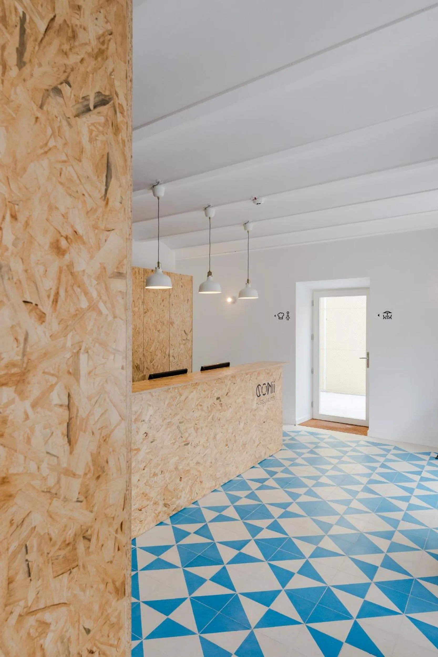 Lobby or reception in Hostel Conii & Suites Algarve