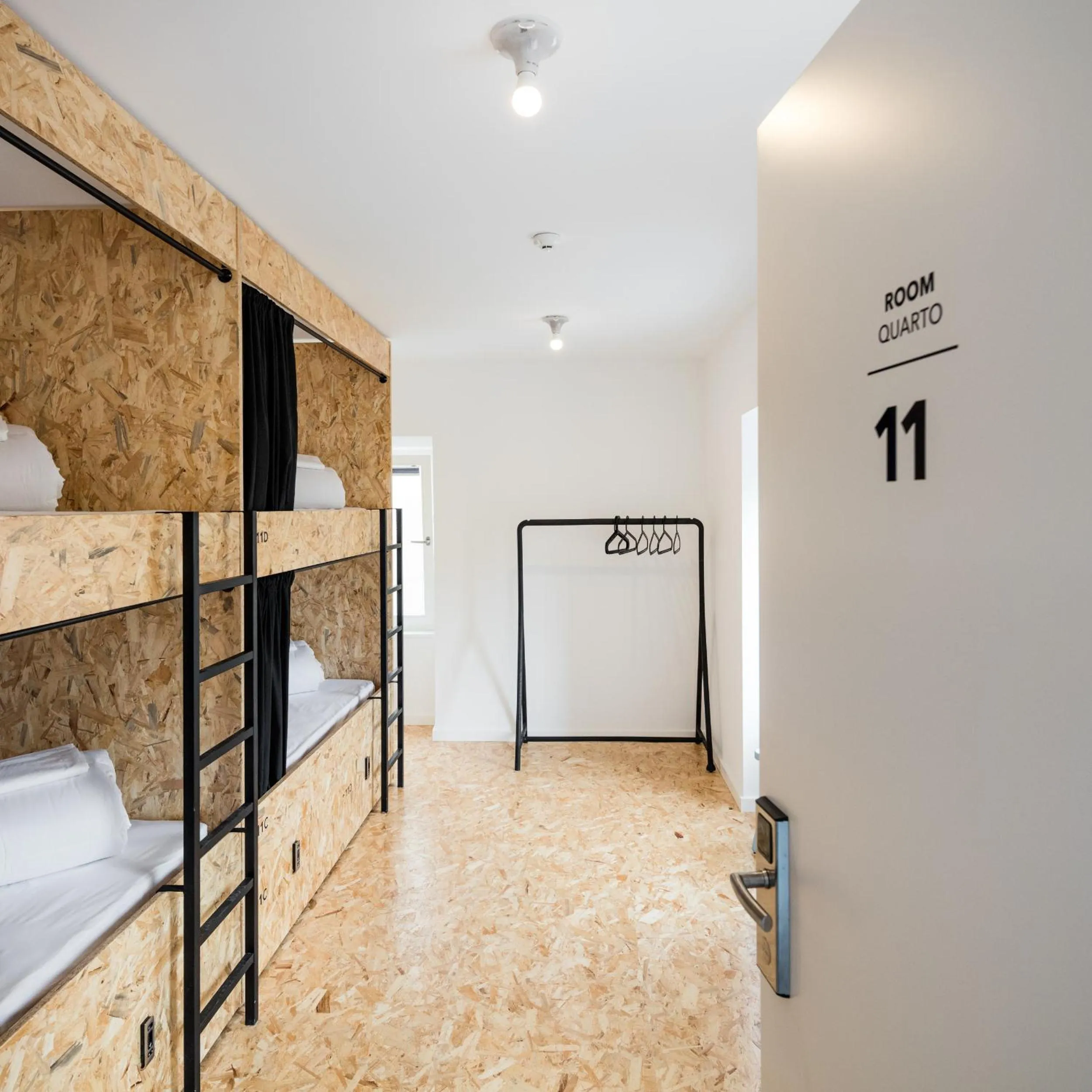 bunk bed, Bed in Hostel Conii & Suites Algarve