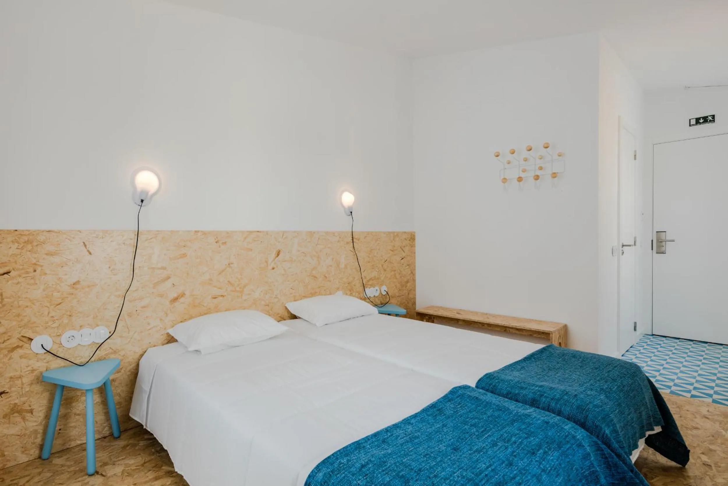 Bathroom, Bed in Hostel Conii & Suites Algarve