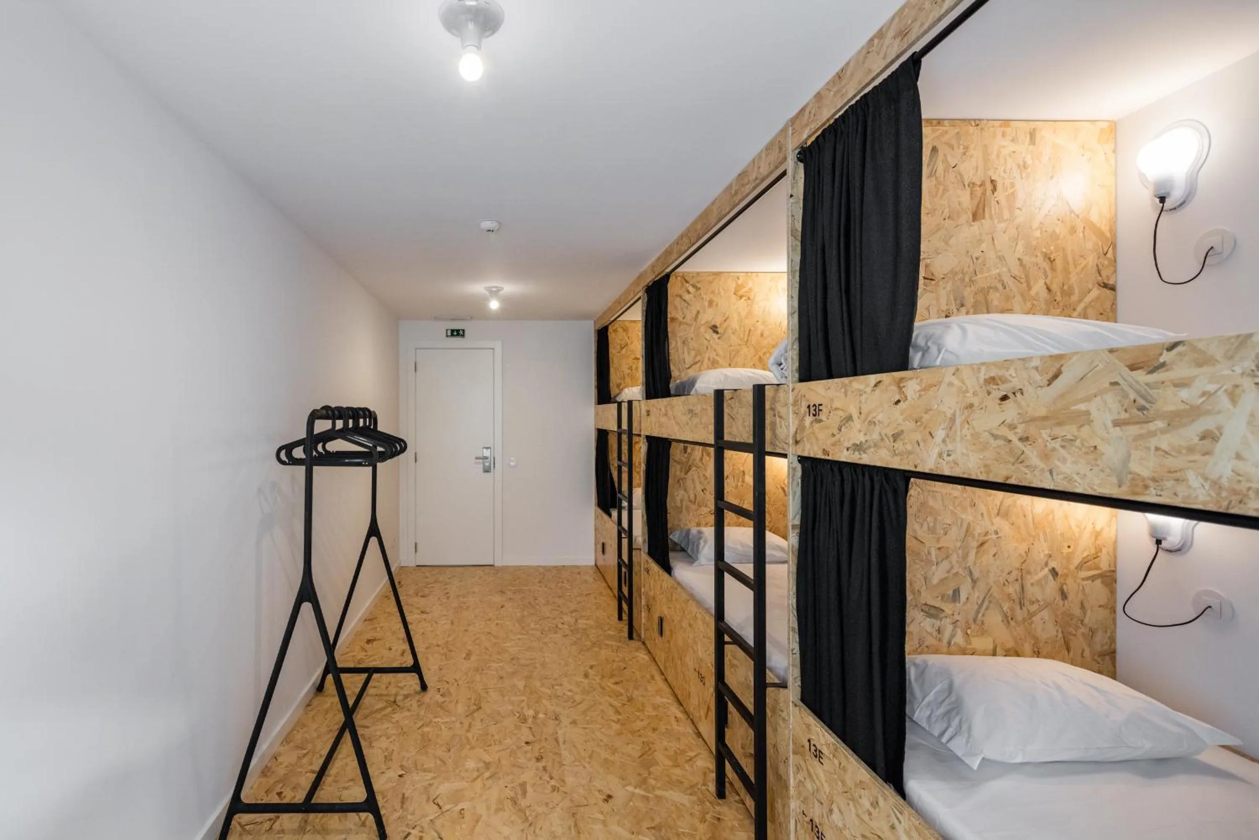 bunk bed, Bed in Hostel Conii & Suites Algarve