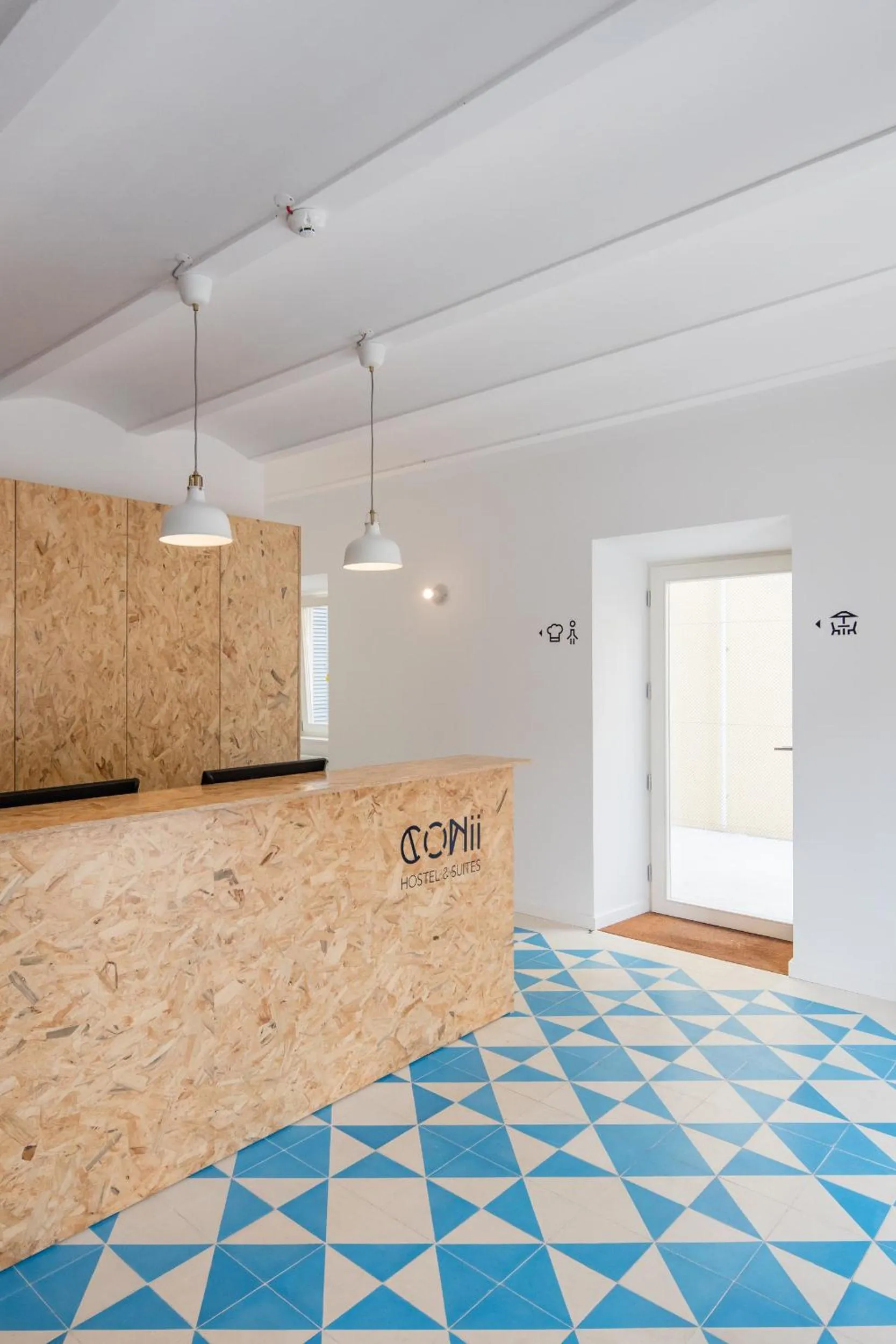 Lobby or reception in Hostel Conii & Suites Algarve
