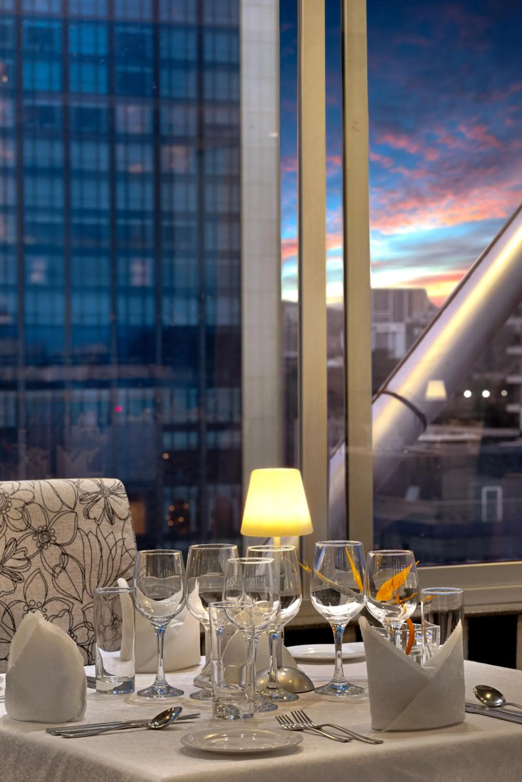 Restaurant/places to eat in Golden Tulip Westlands Nairobi