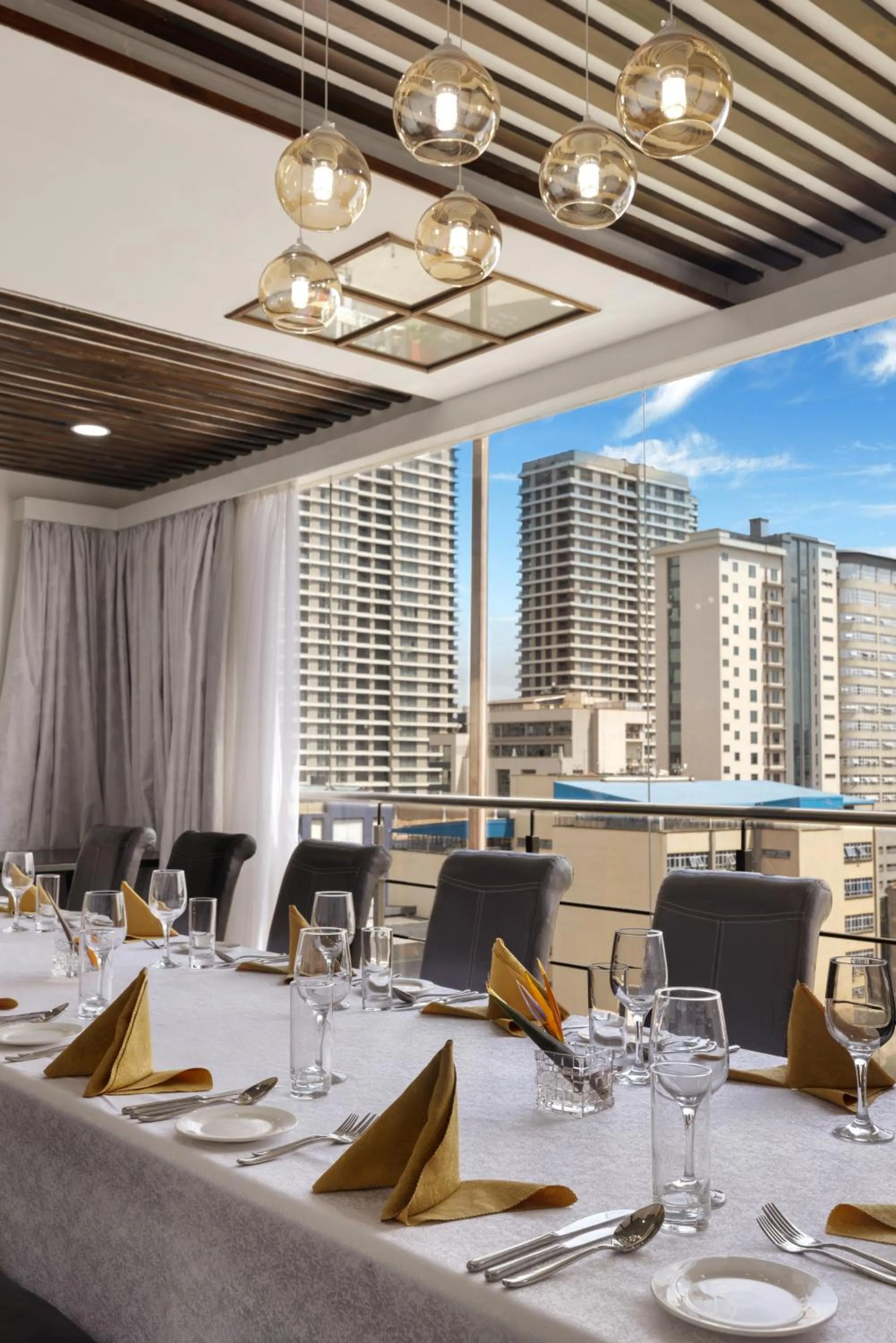 Restaurant/places to eat in Golden Tulip Westlands Nairobi