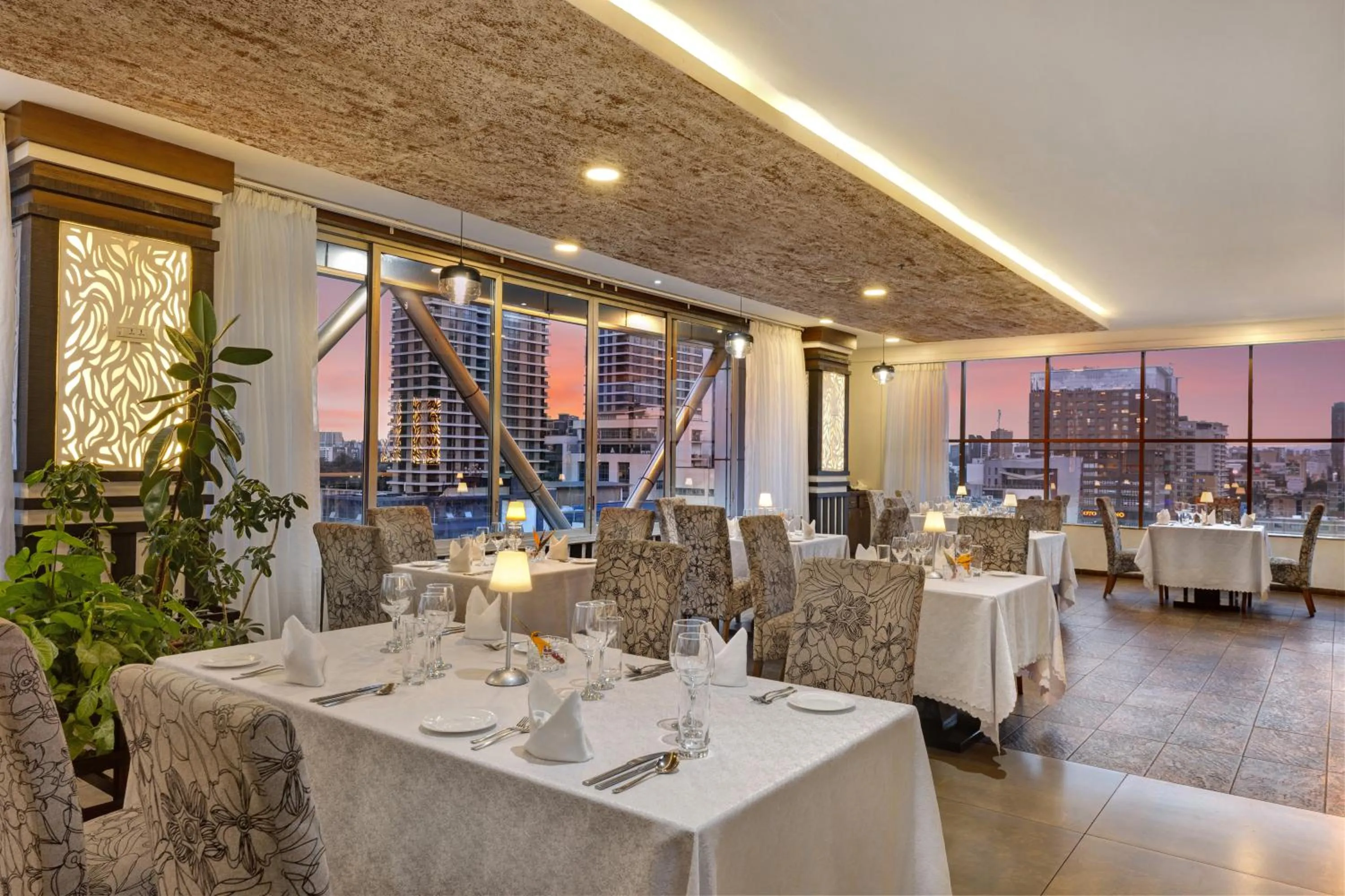 Restaurant/places to eat in Golden Tulip Westlands Nairobi