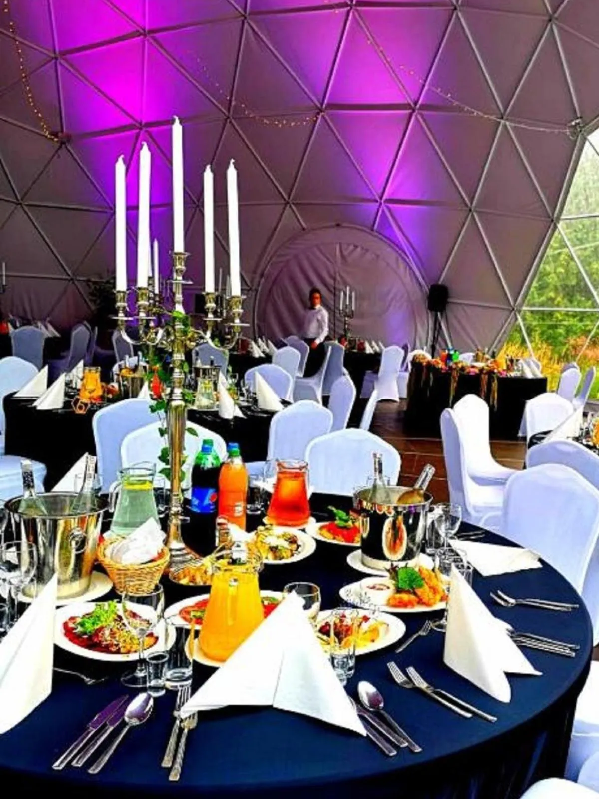 Restaurant/places to eat in 4 Żywioły Falenty Ośrodek Konferencyjno-Szkoleniowy