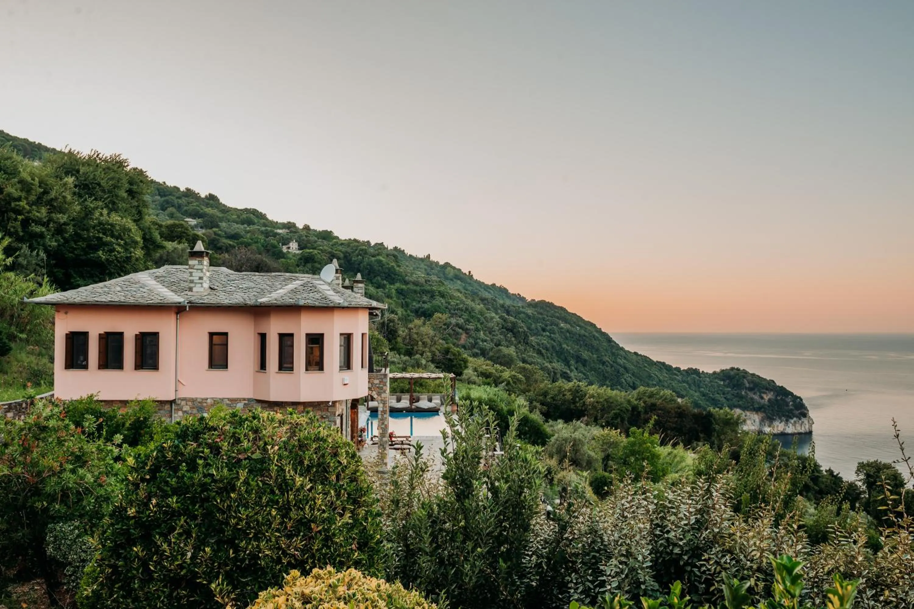 Mountain view in Elysian Luxury Villa Pelion