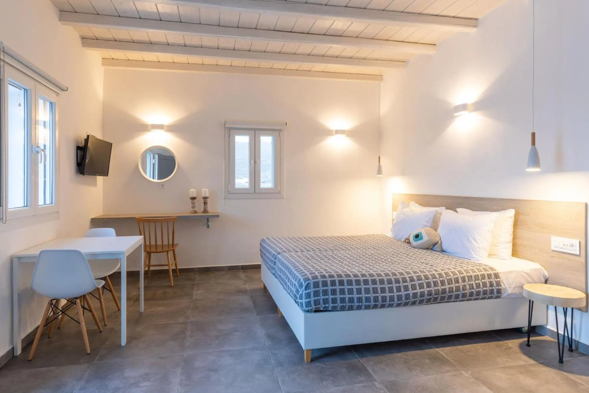 Photo of the whole room, Bed in Sea Wind Villas and Suites