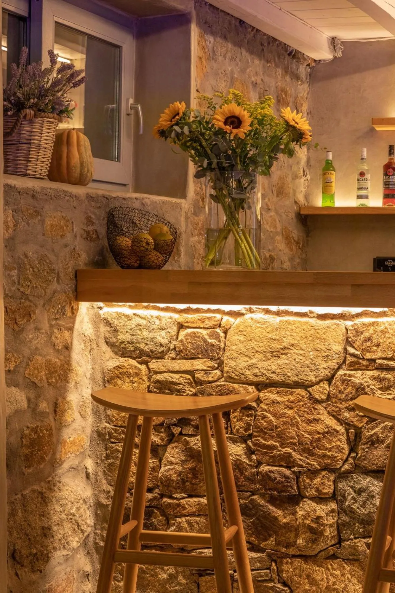 Lounge or bar in Sea Wind Villas and Suites