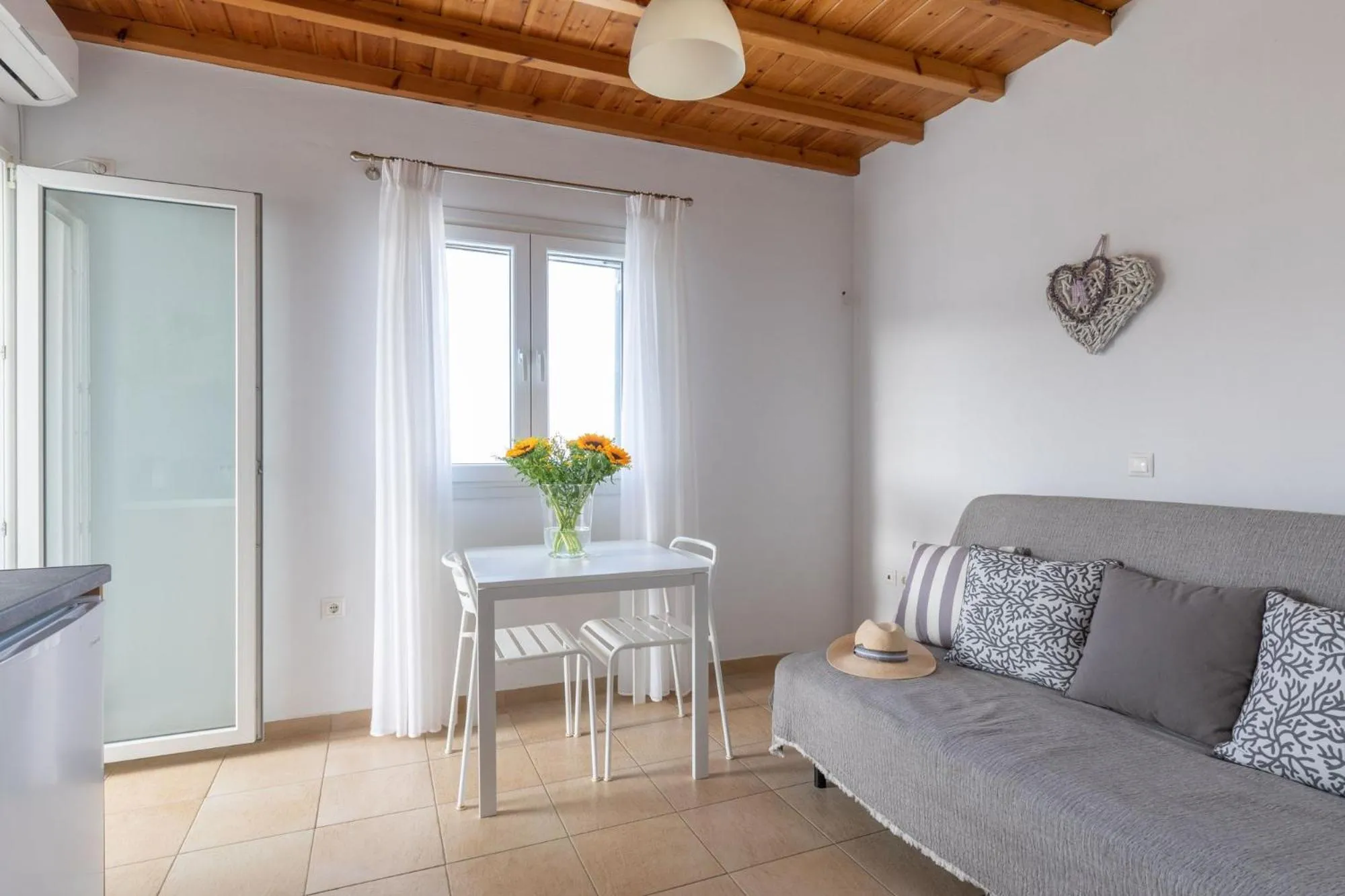 Kitchen or kitchenette in Sea Wind Villas and Suites