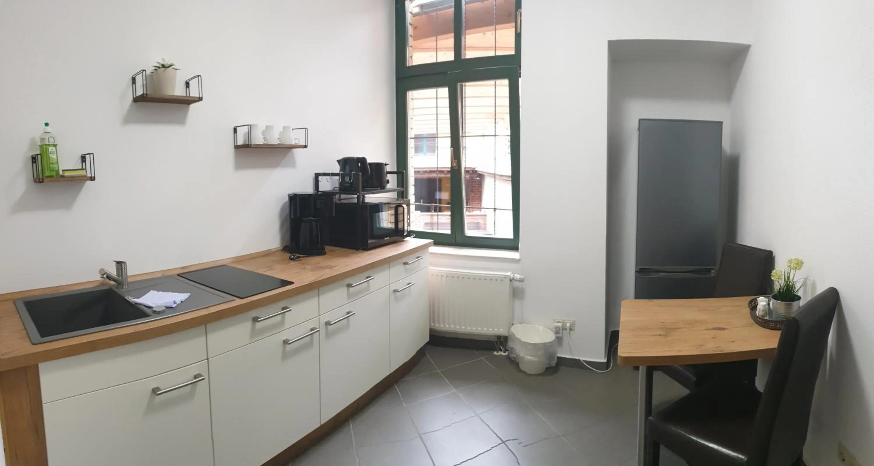 Communal kitchen in Pension Alabama