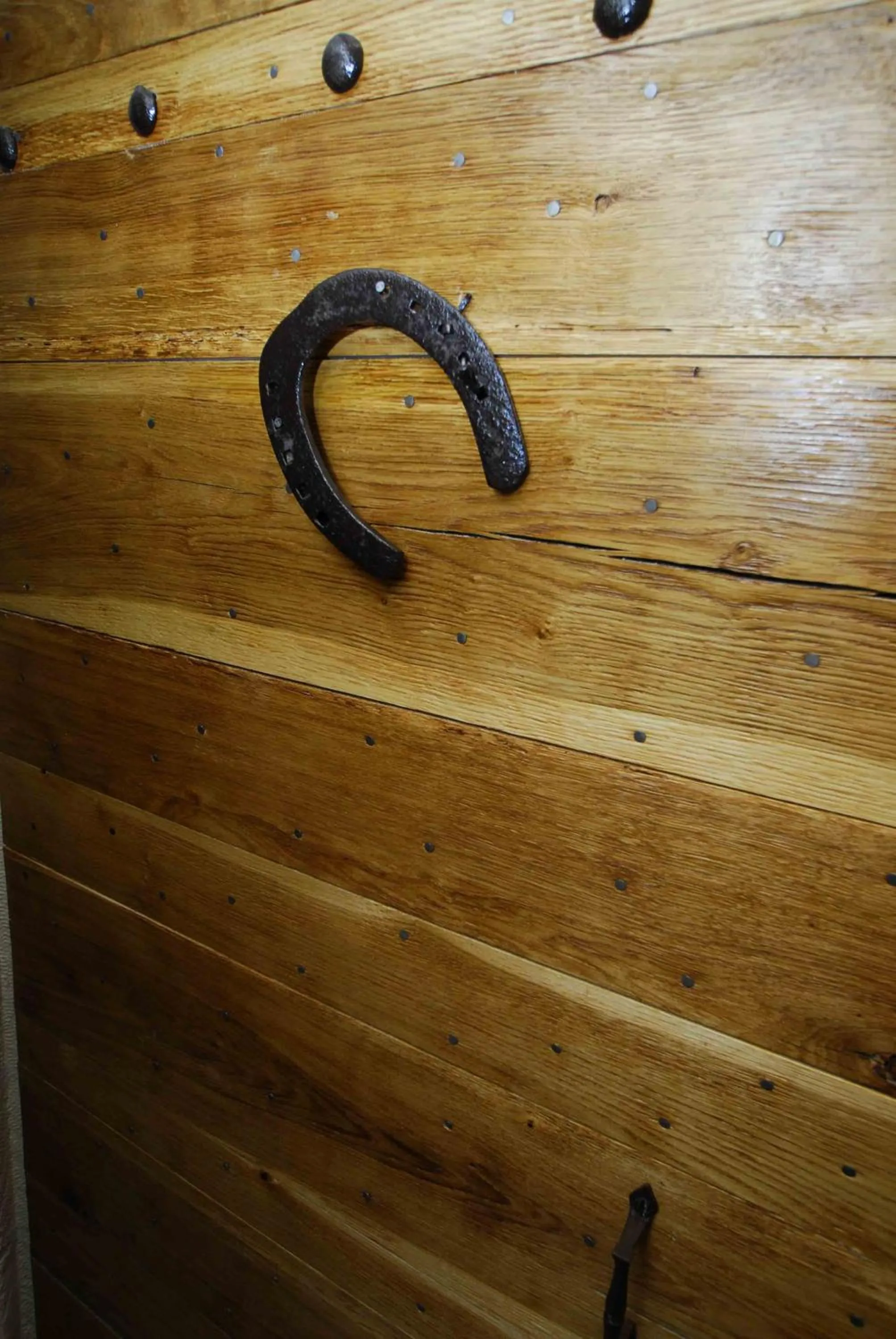 Decorative detail in Le Coing des Vignes