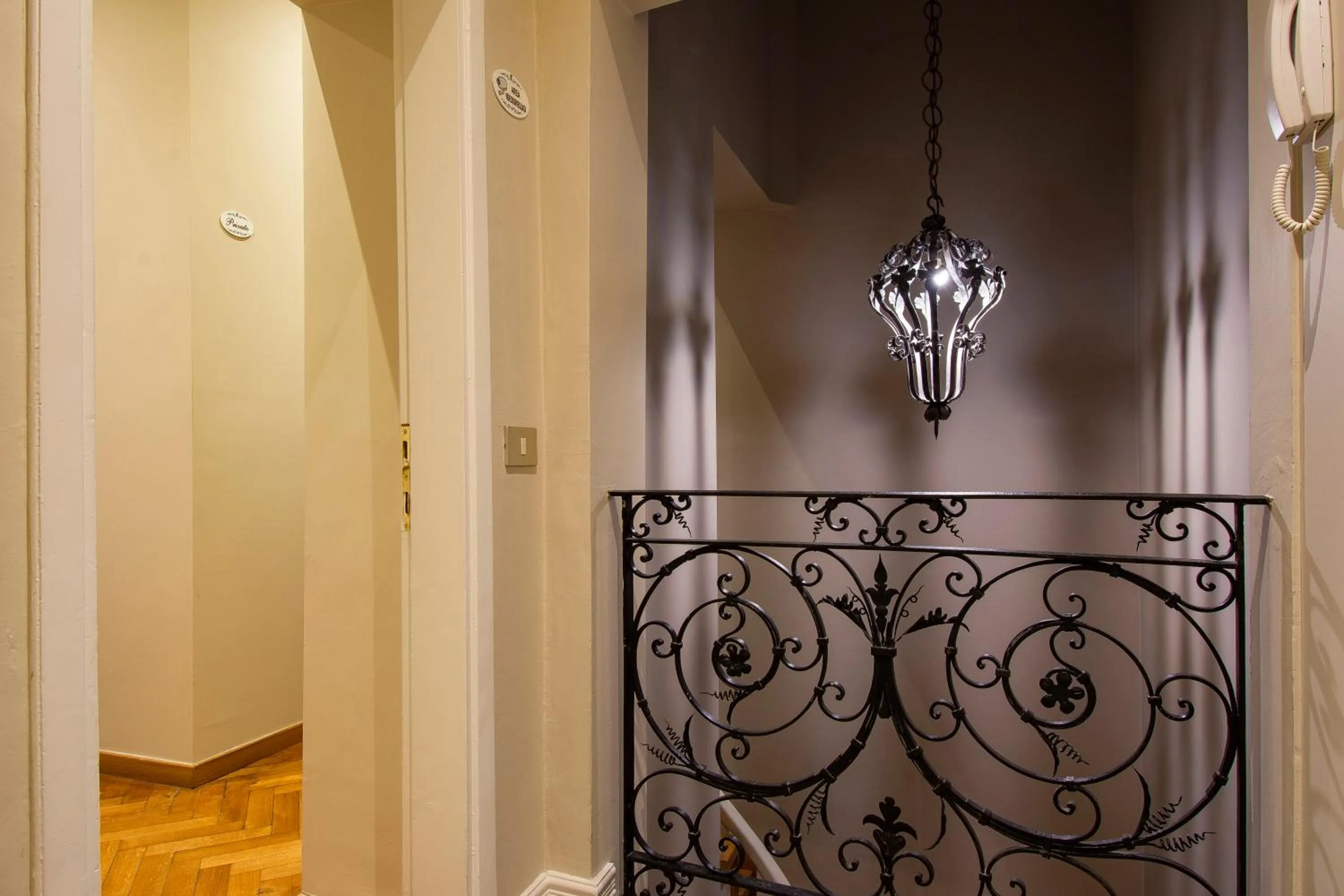 Decorative detail in N4U Guest House Florence