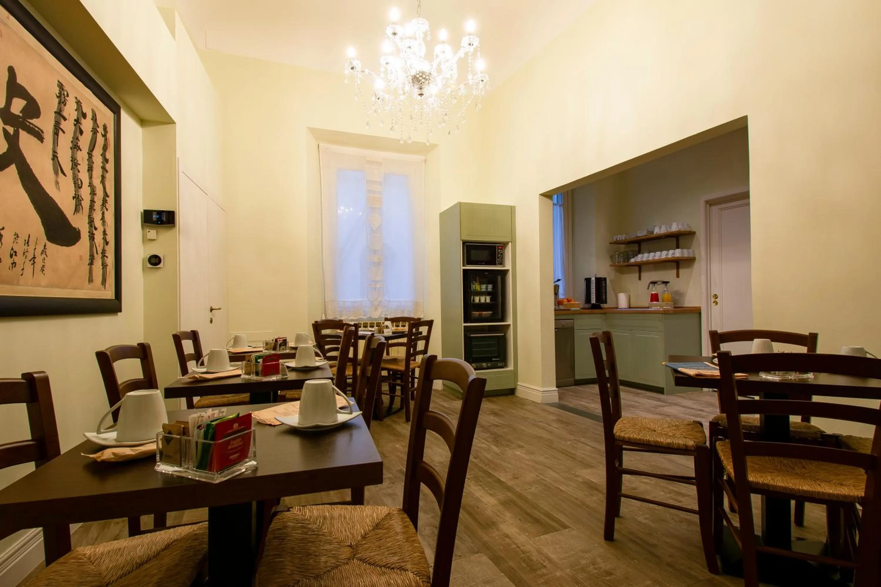 Breakfast in N4U Guest House Florence