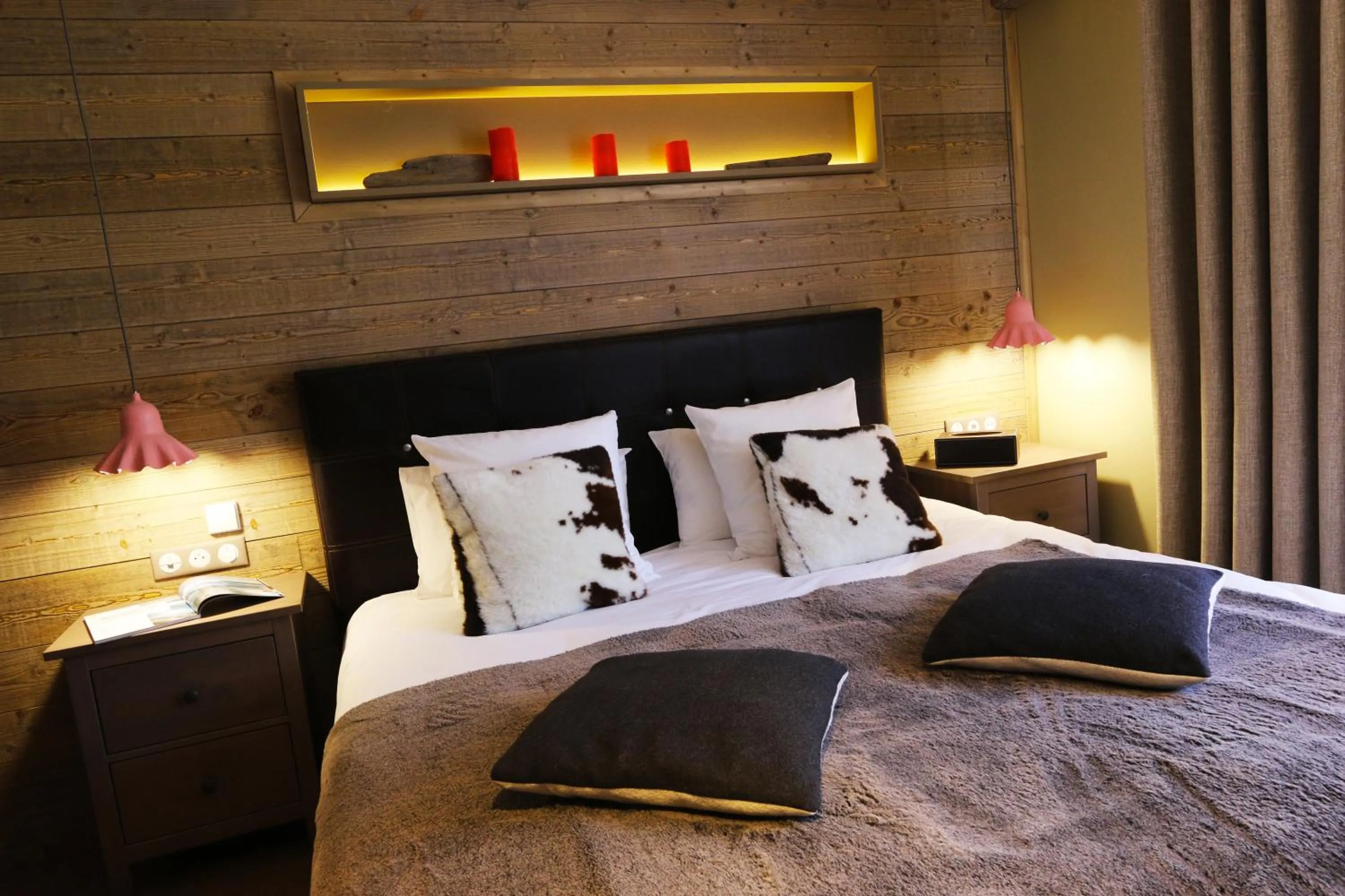 Photo of the whole room, Bed in Hotel Edelweiss