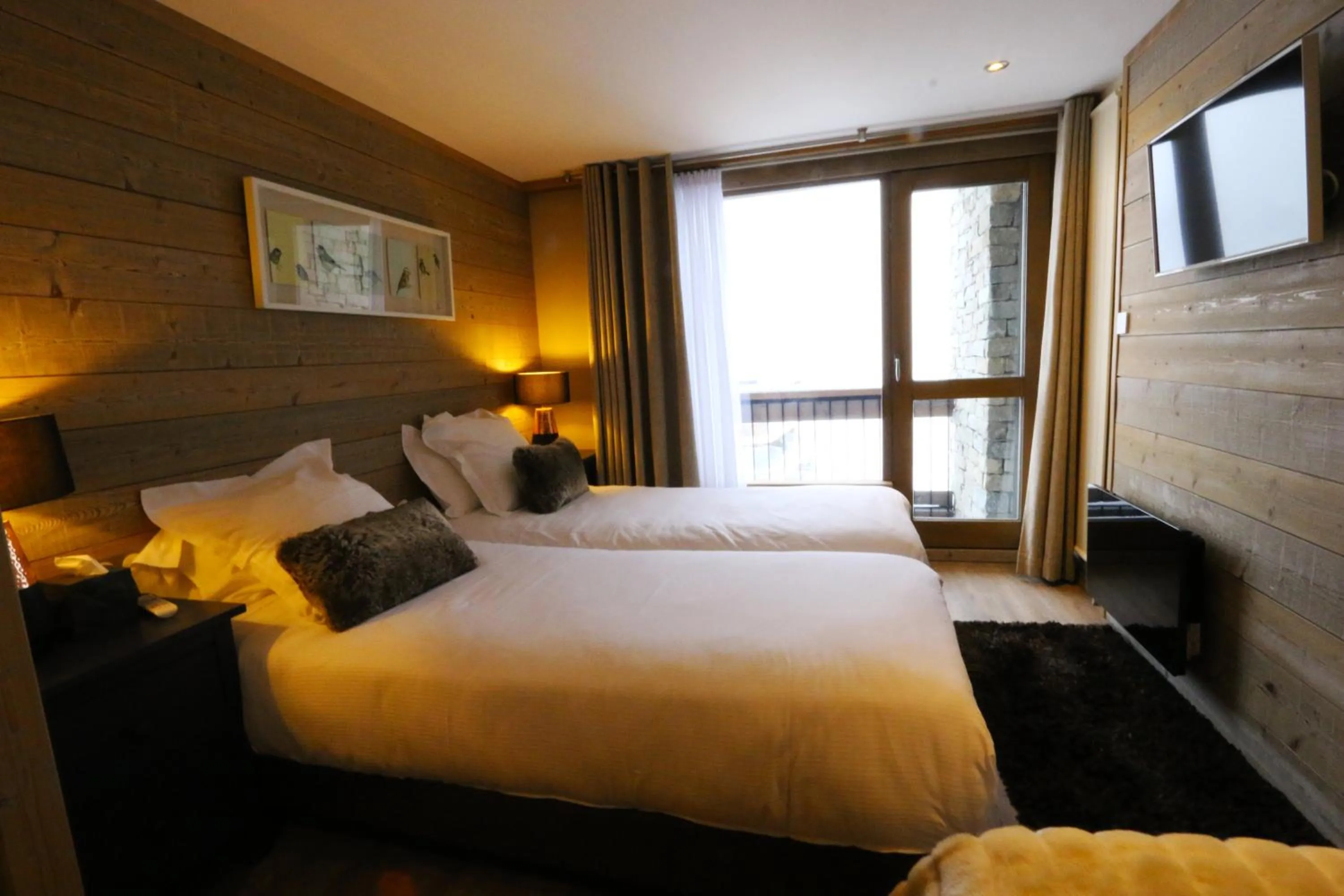 Bed in Hotel Edelweiss