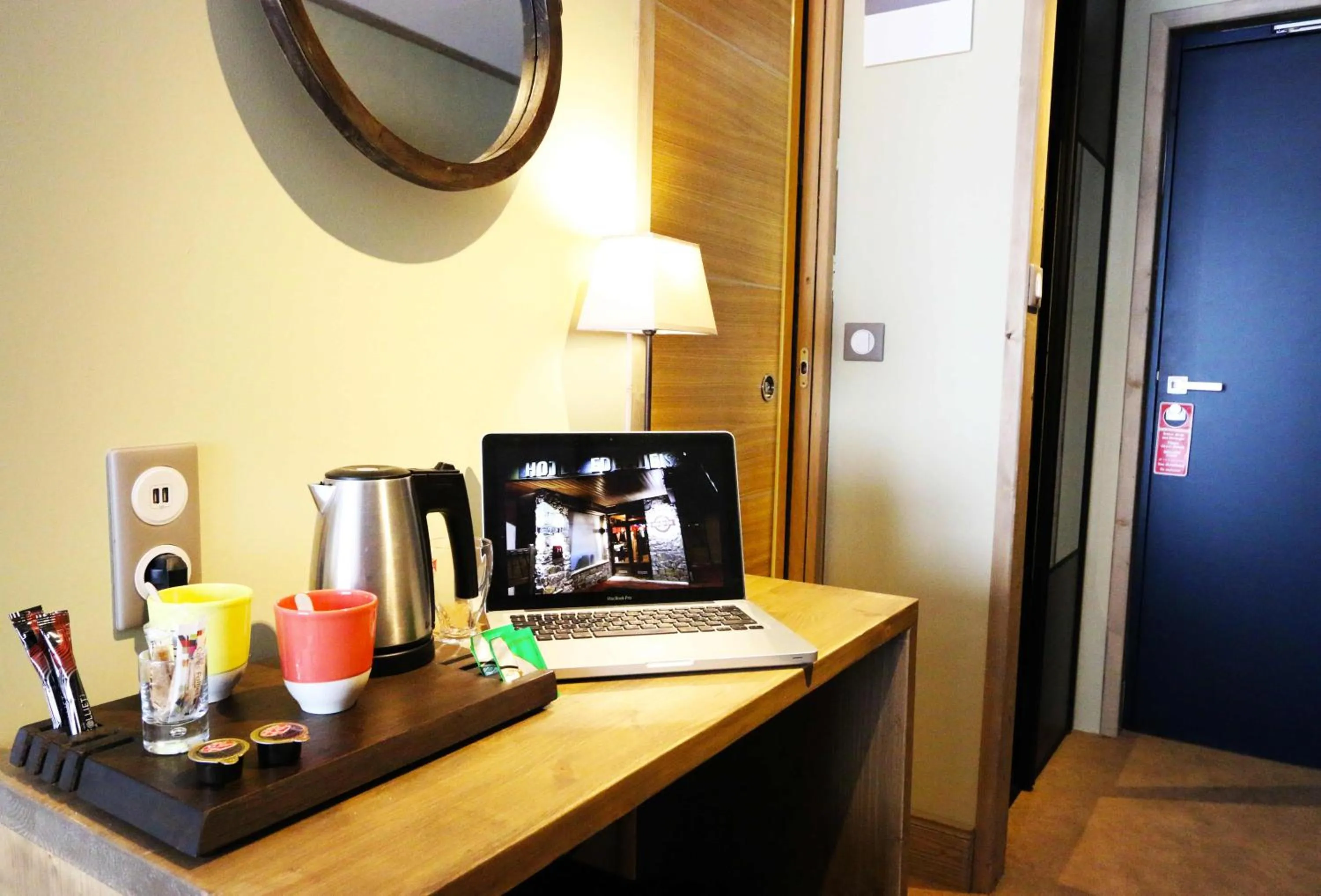 Coffee/tea facilities in Hotel Edelweiss