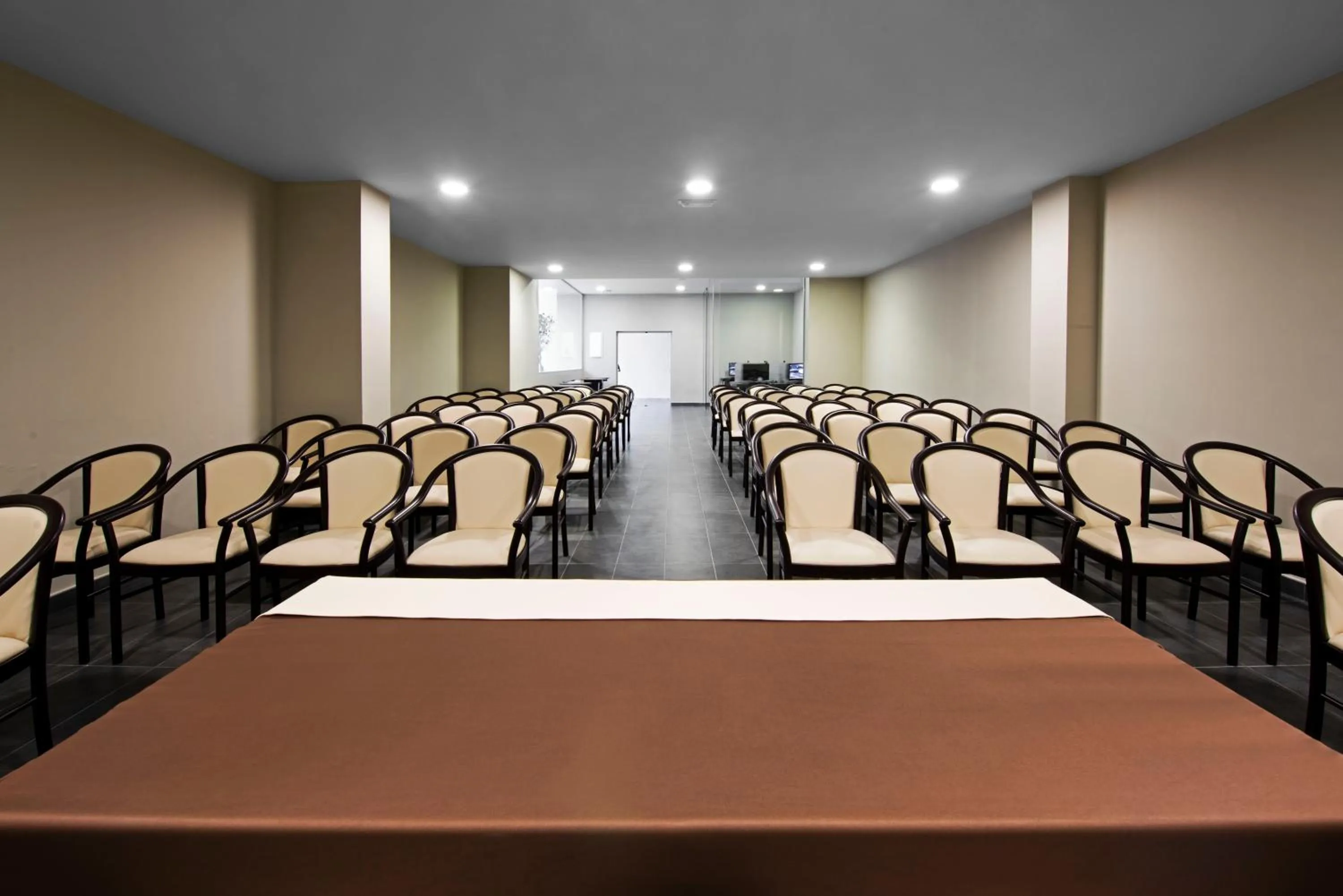 Banquet/Function facilities in Kn Aparthotel Columbus